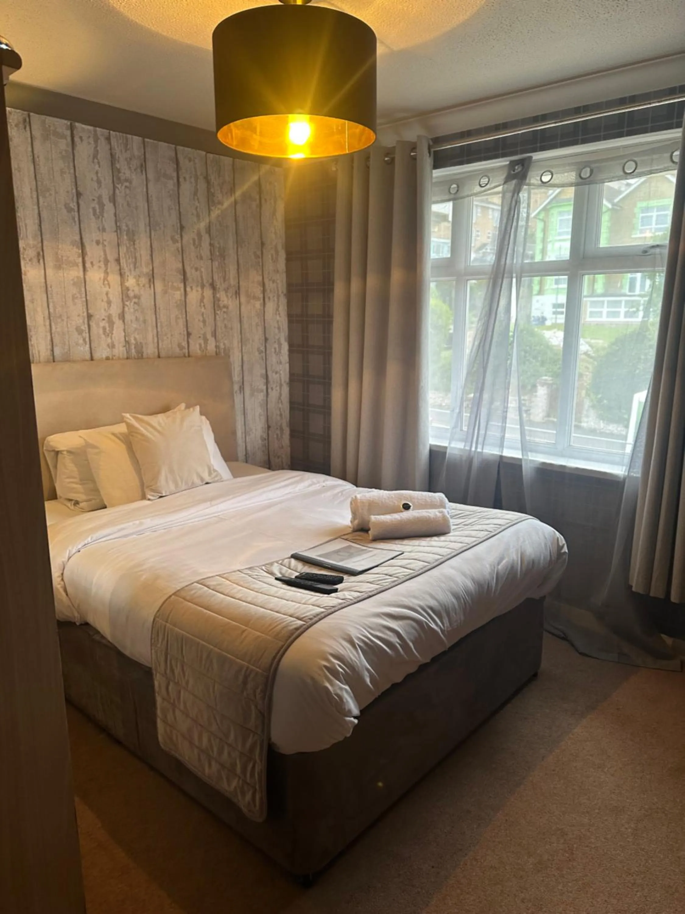 Bedroom, Bed in The Q Hotel