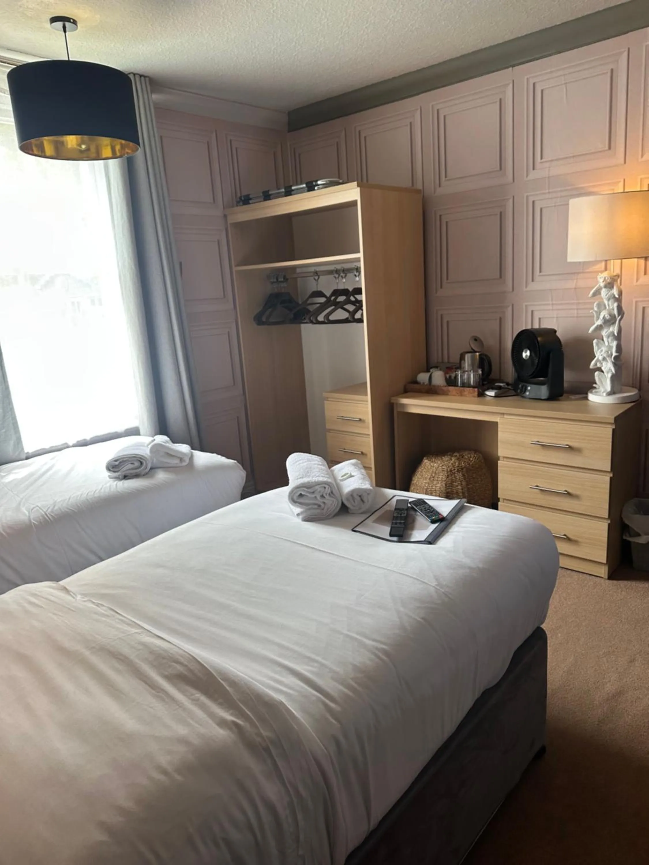 Bedroom, Bed in The Q Hotel