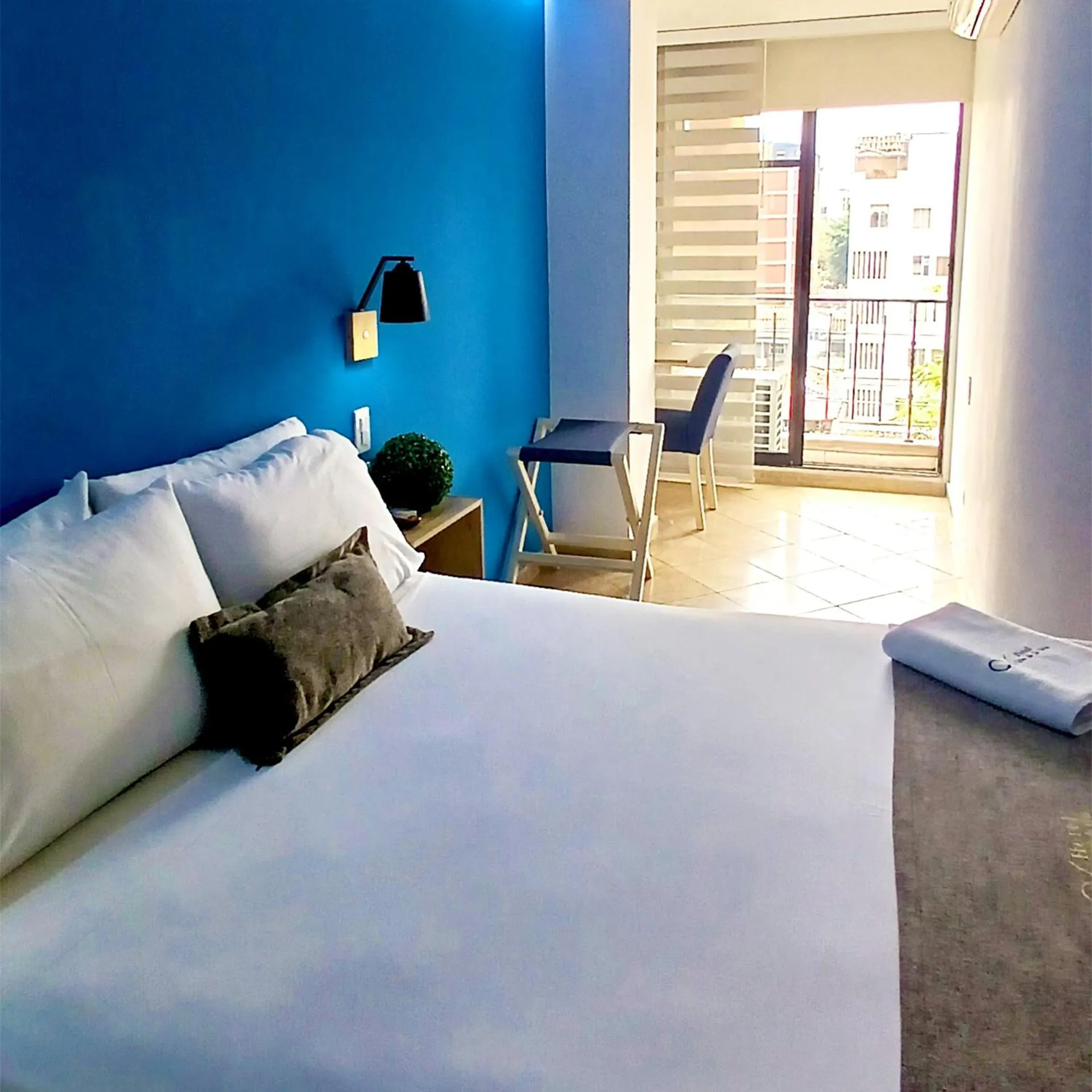 Balcony/Terrace, Bed in Hotel Cabo de la Vela Medellin