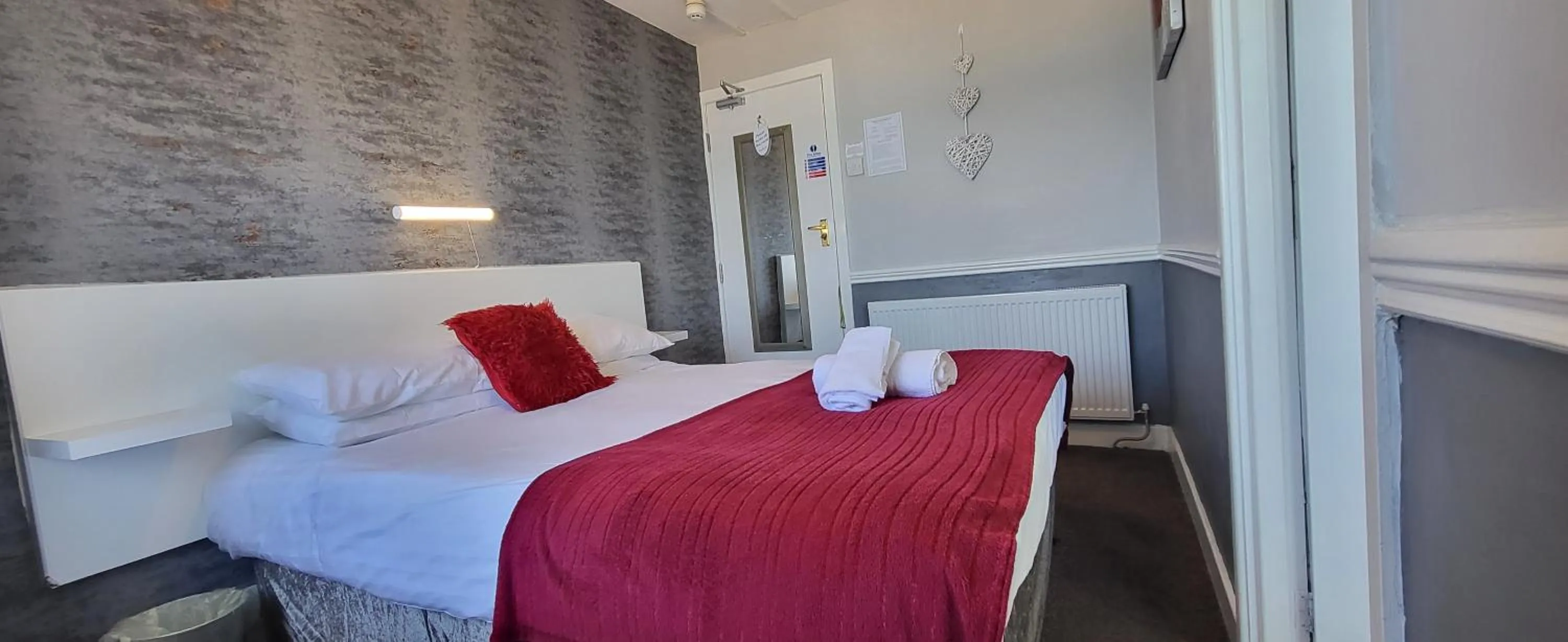 Bed in The Blenheim Mount Hotel