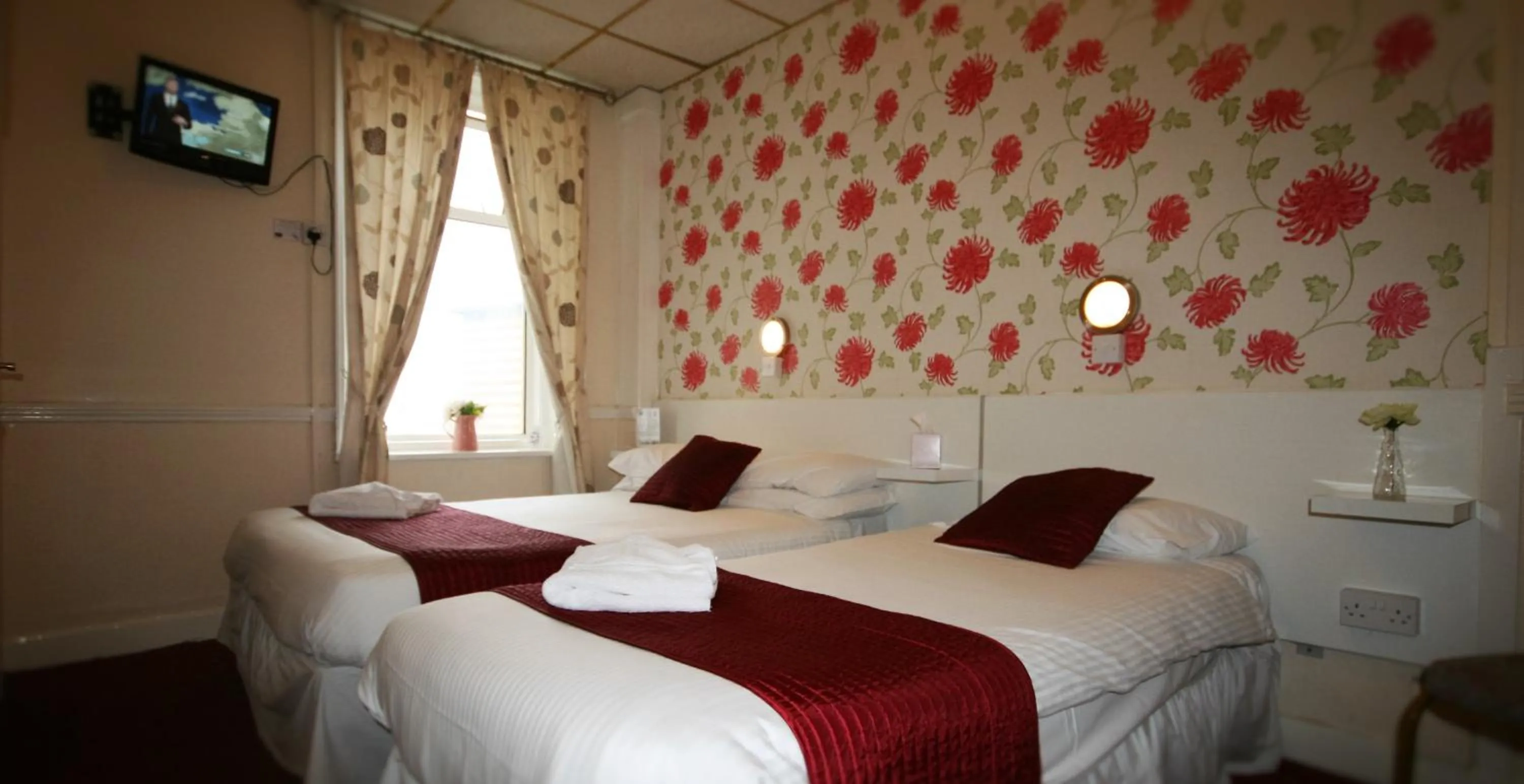 Bedroom, Bed in The Blenheim Mount Hotel