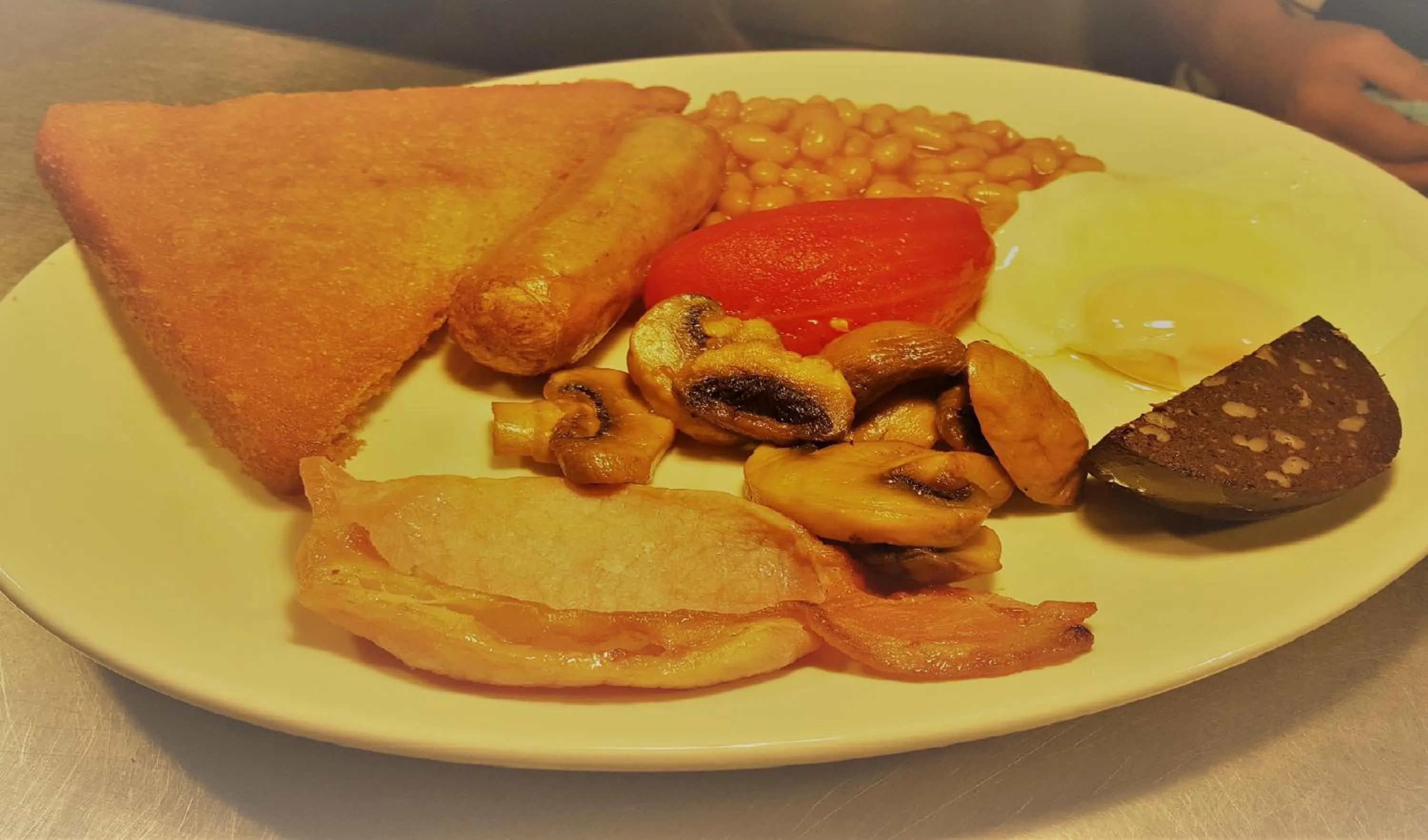 English/Irish breakfast in The Blenheim Mount Hotel