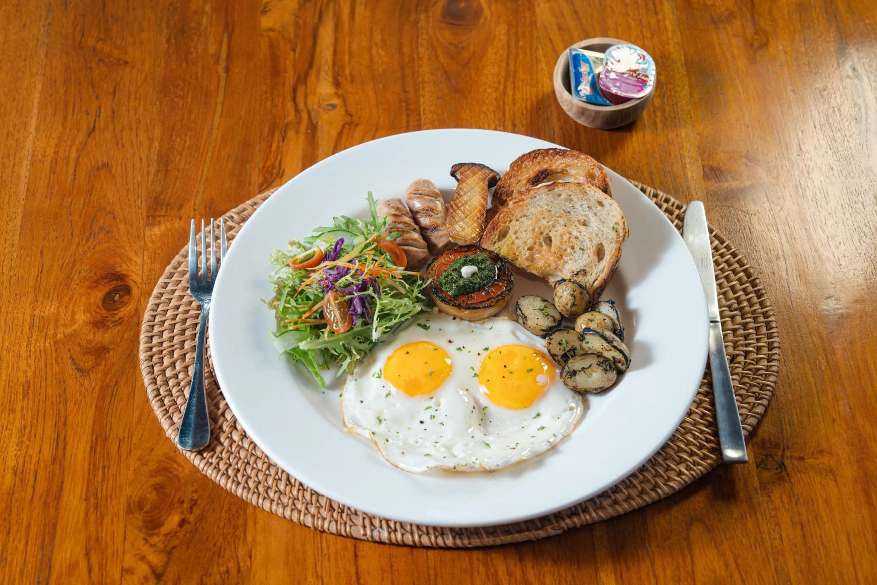 Breakfast in Puri Andong Villa