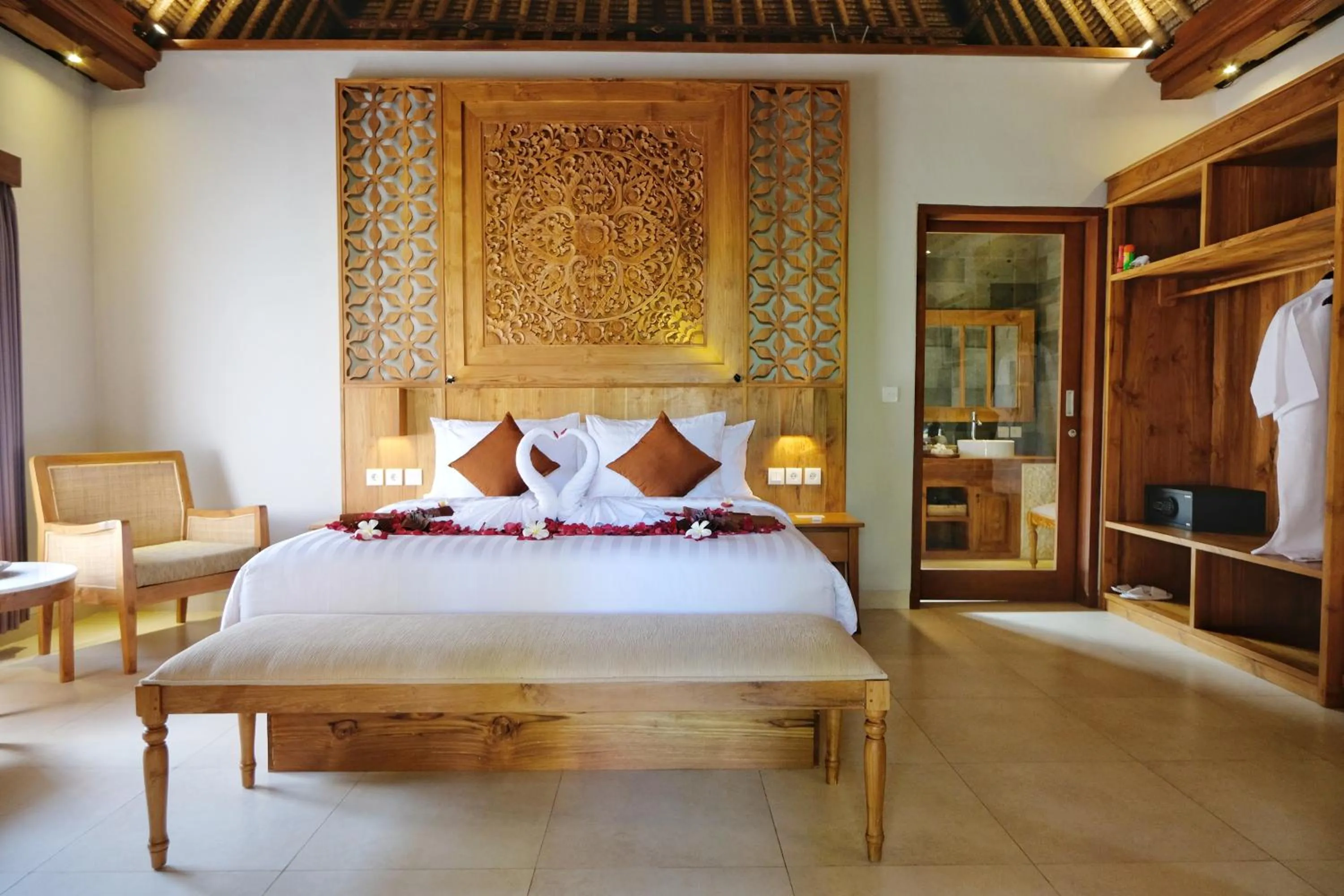 Bed in Puri Andong Villa