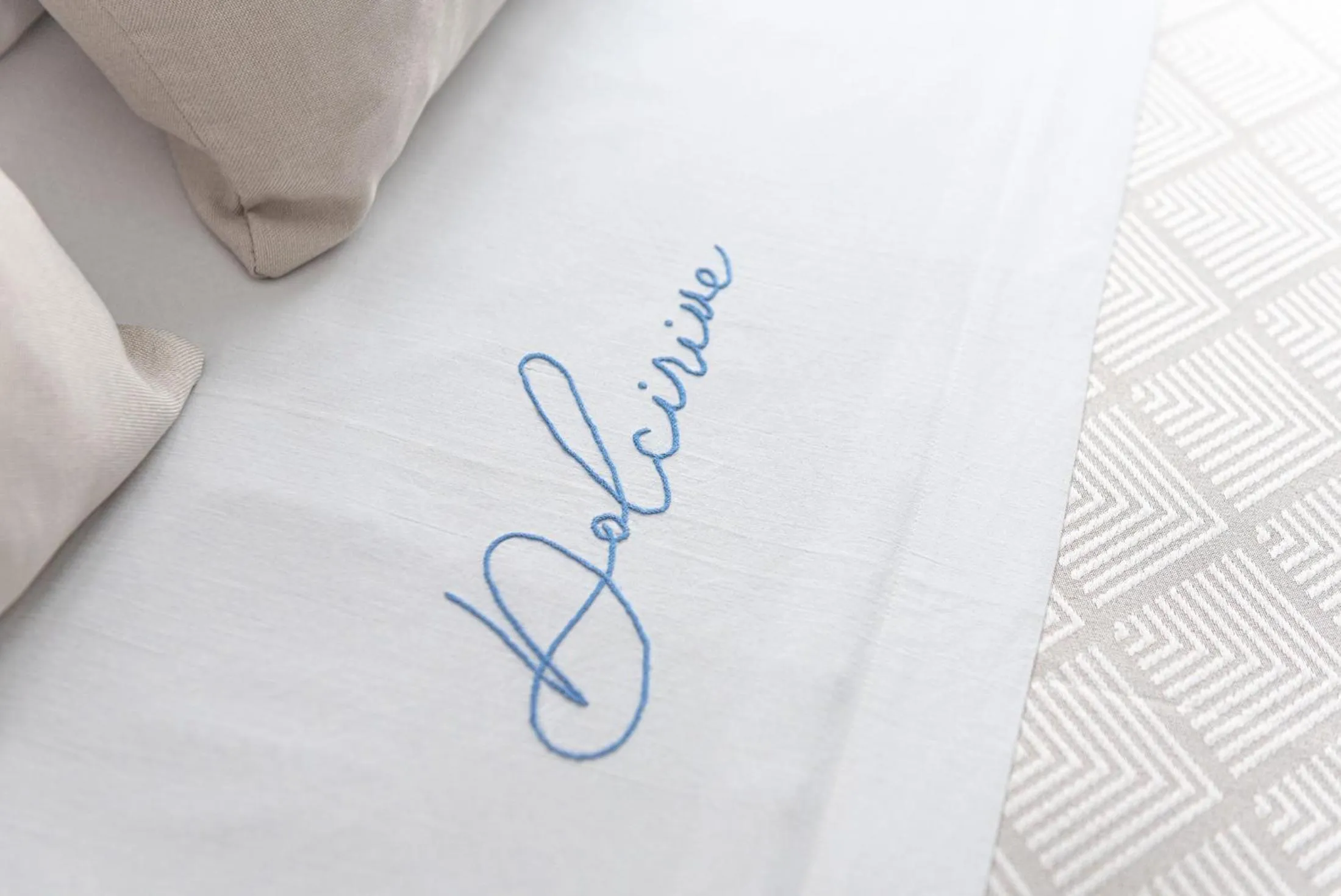 Decorative detail, Bed in Dolcirive B&B - Porto Cesareo