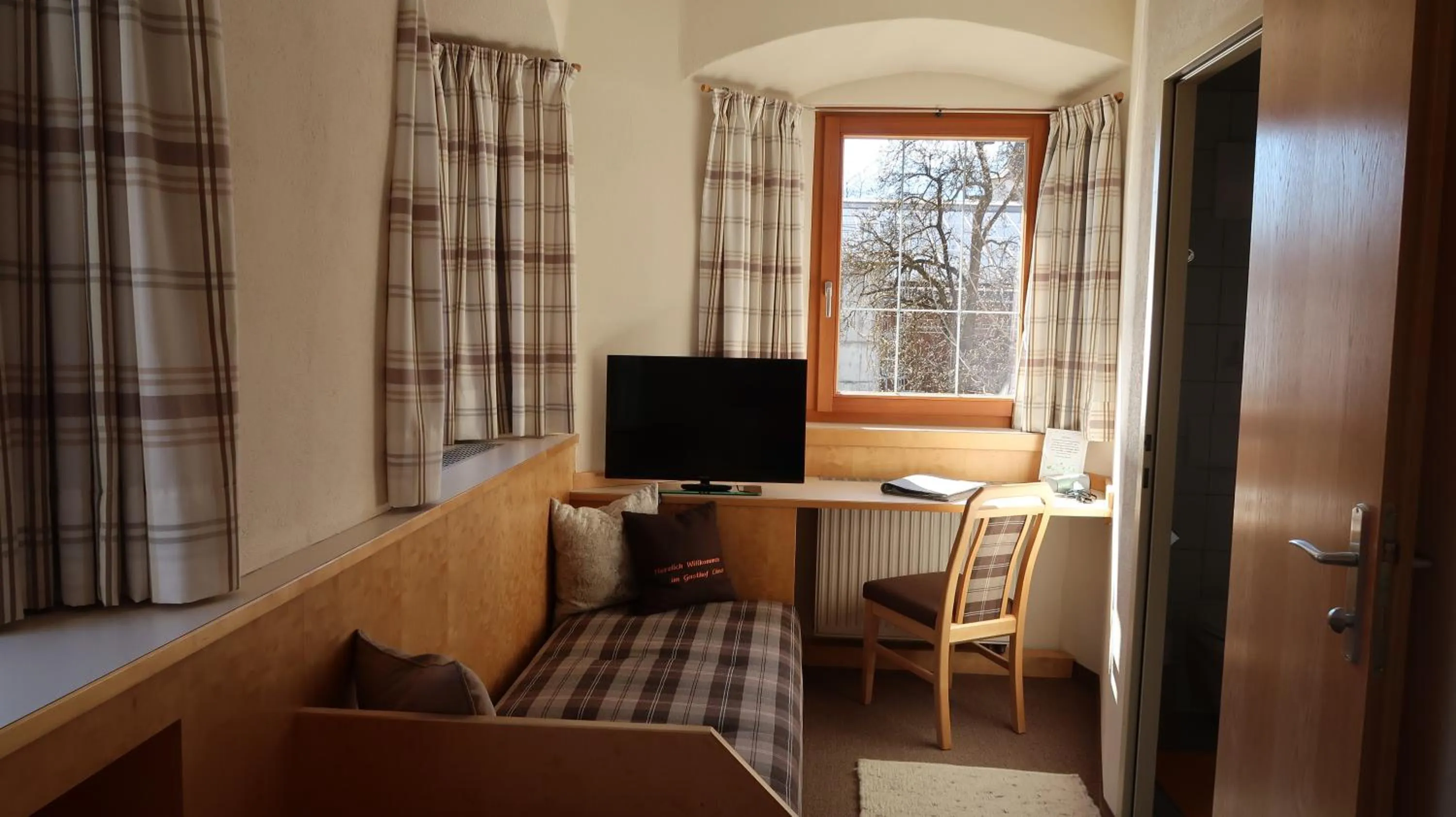 Photo of the whole room in Hotel Garni Löwen