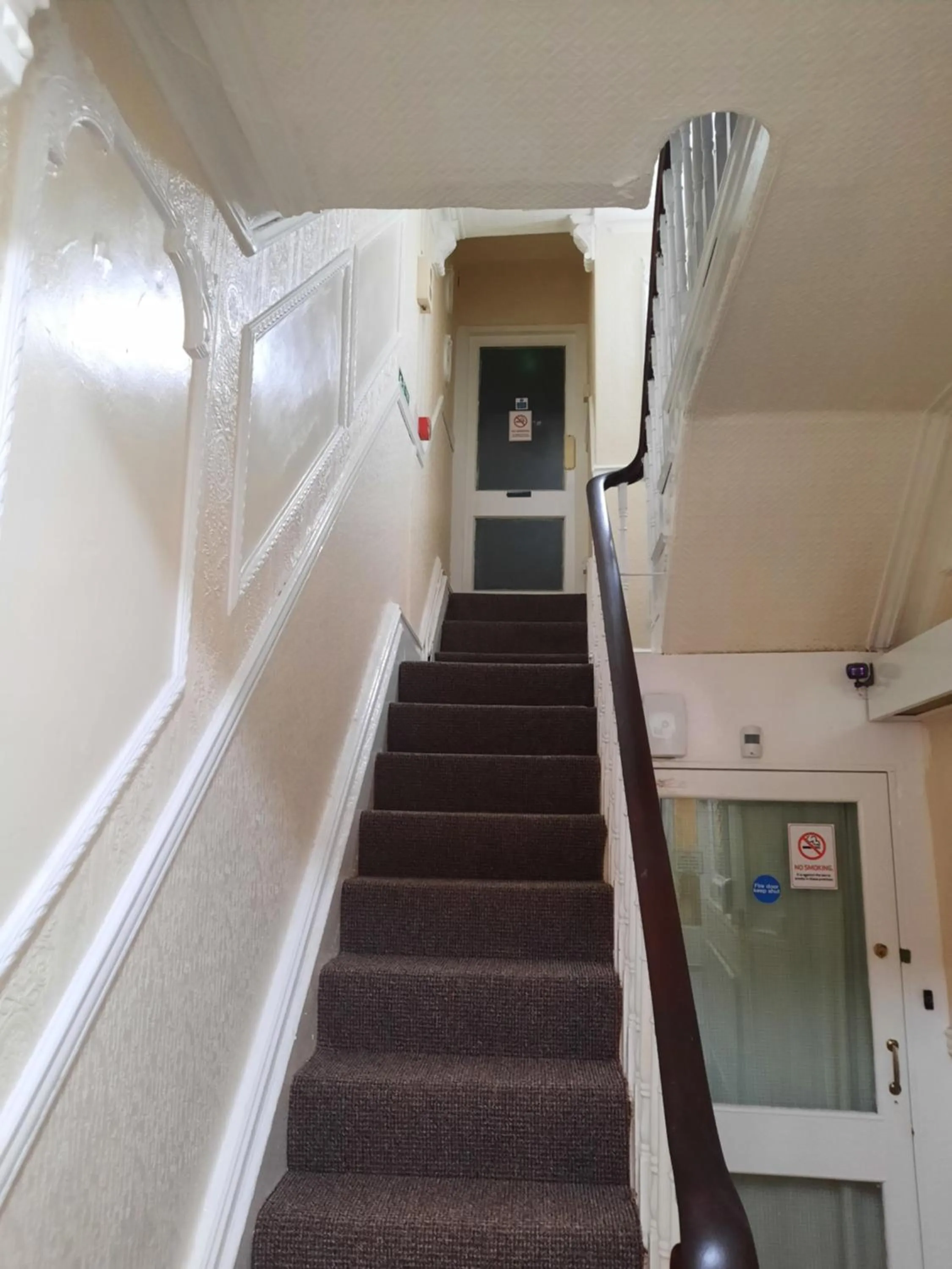 Property building in Lynwood Hotel