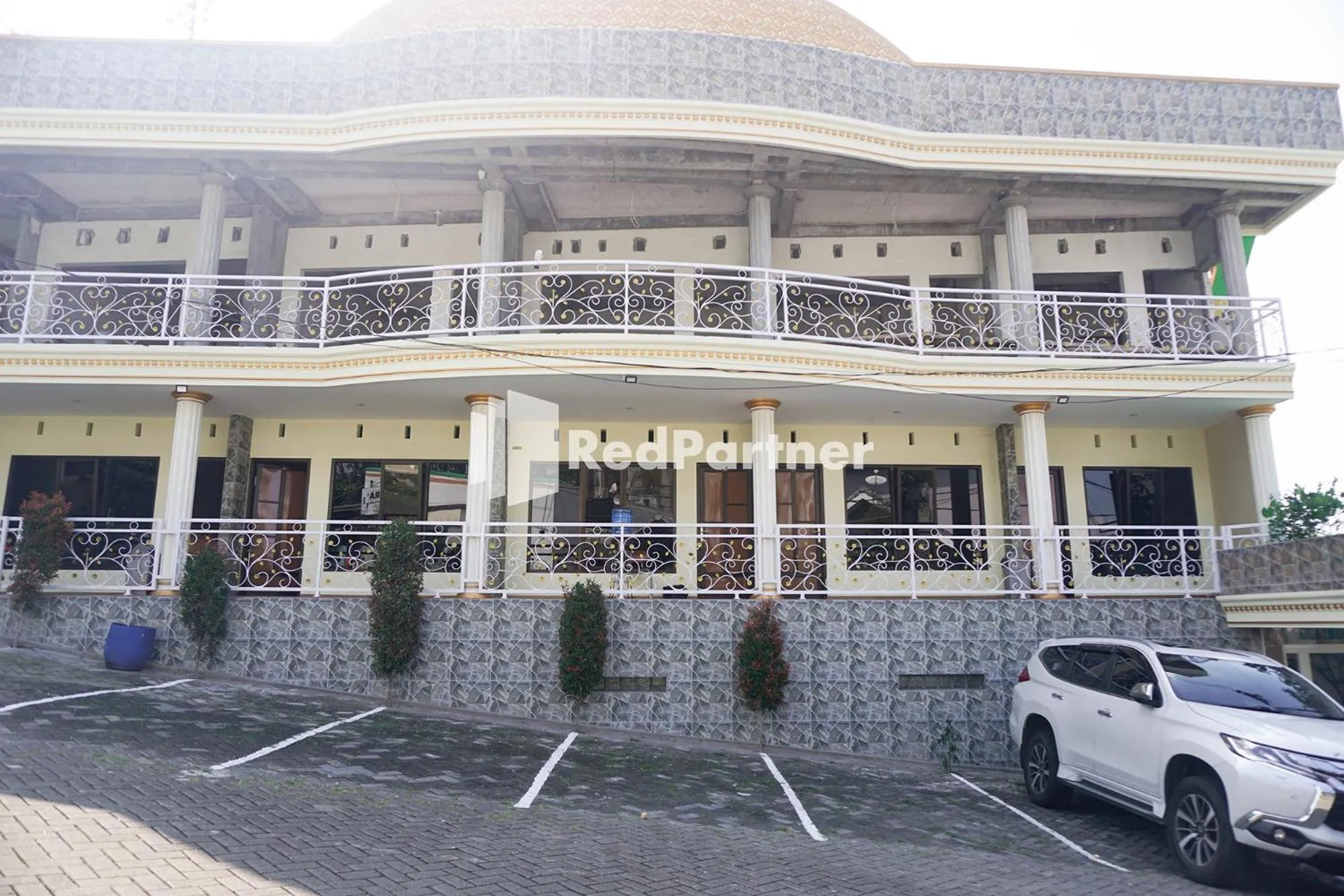 Property building in Griya Imafa Inn RedPartner near Jatim Park 2