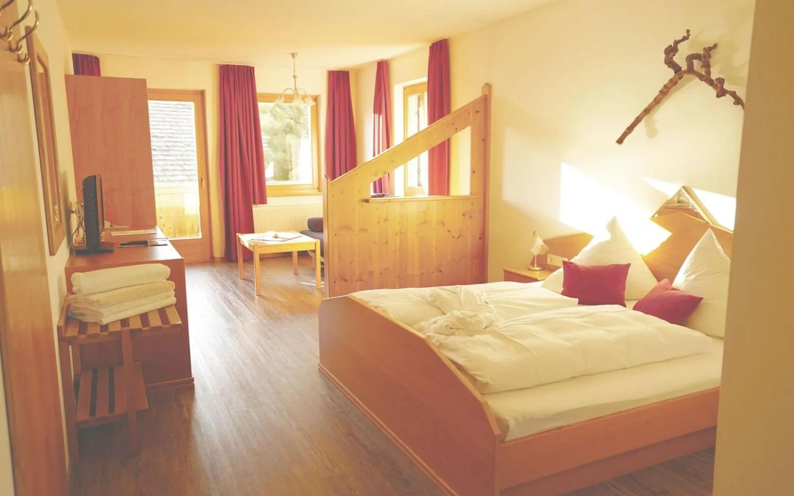 Photo of the whole room, Bed in Hotel Pfleger