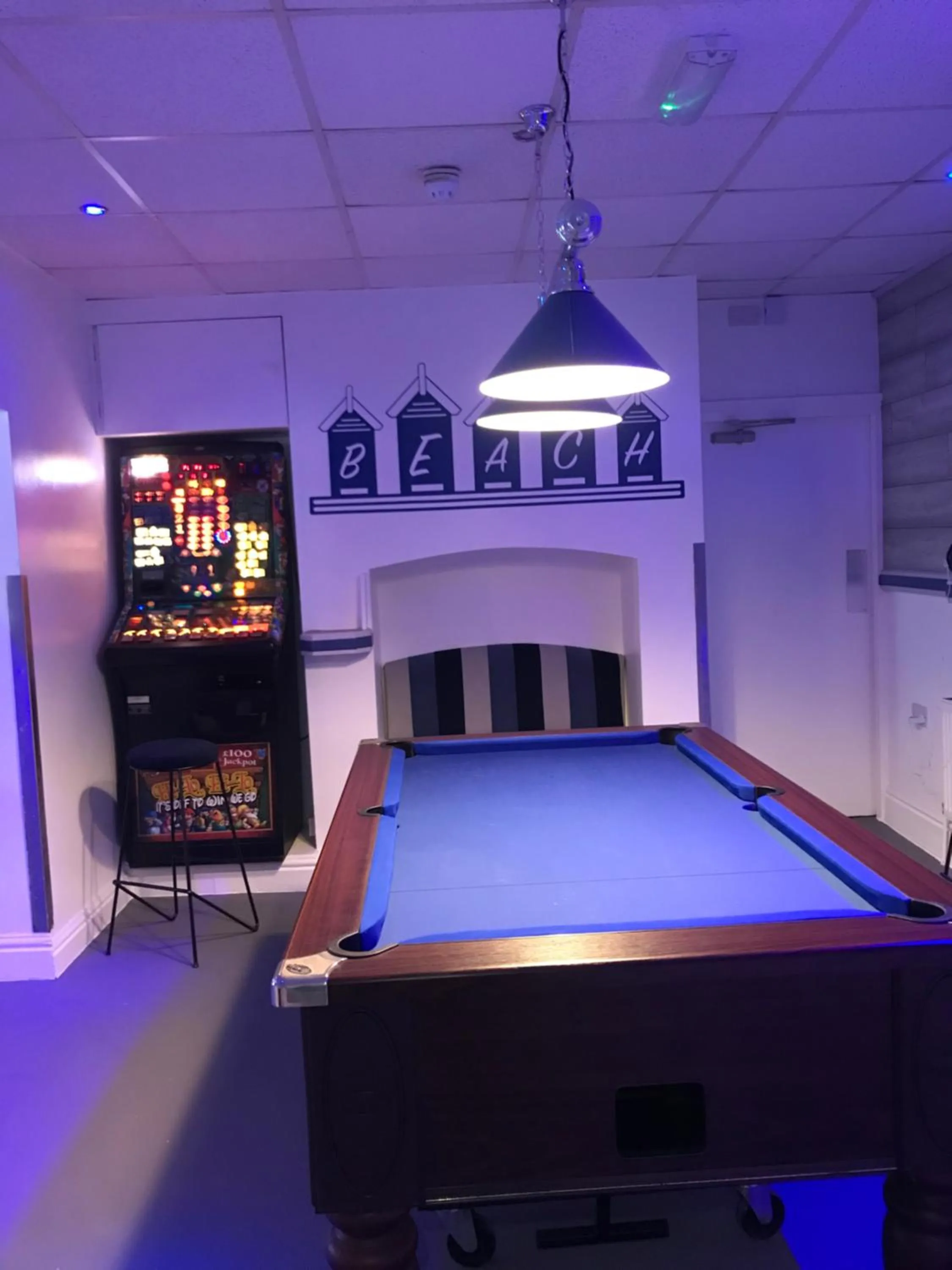 Billiard in The Wellington House Hotel