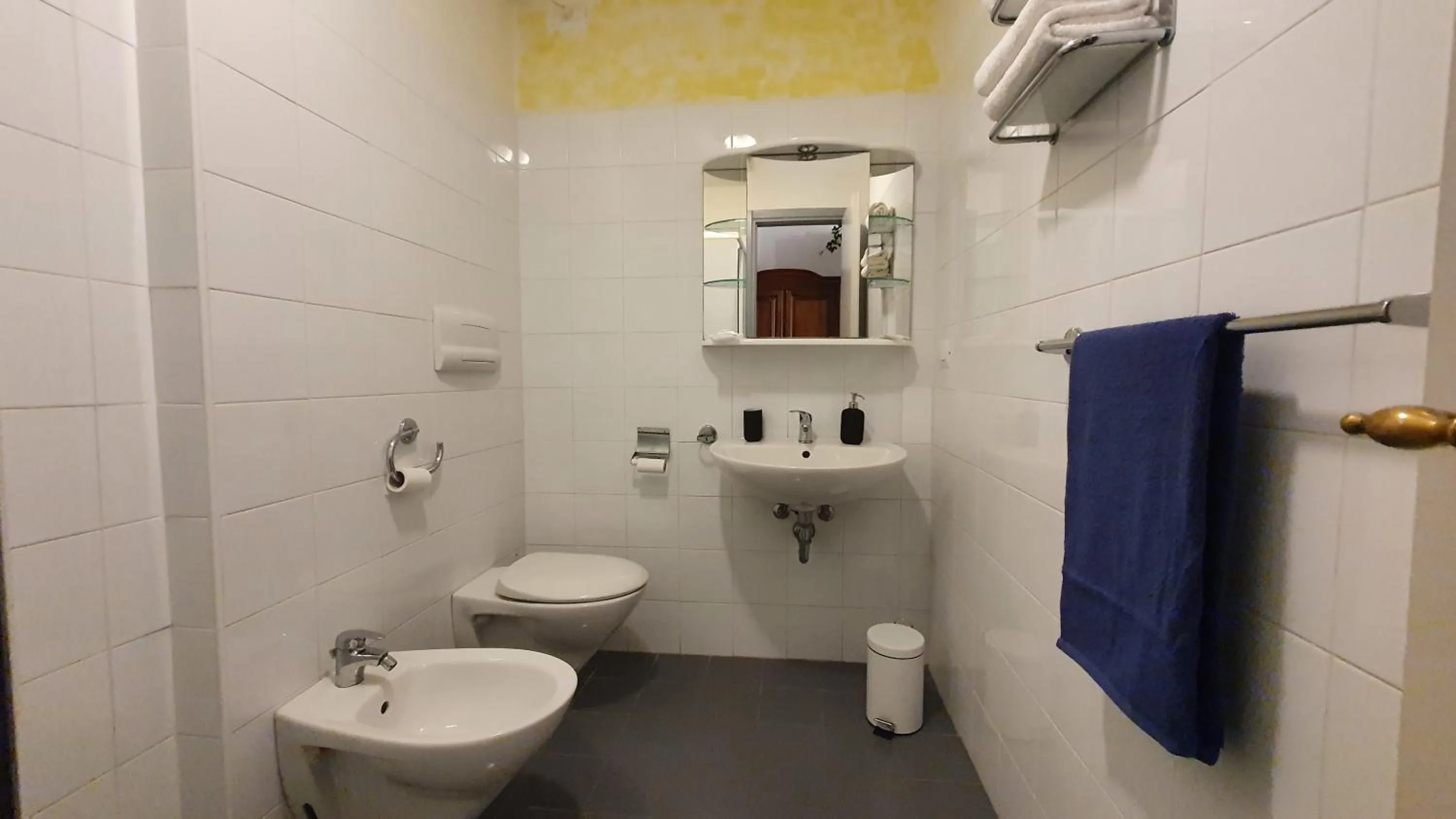 Toilet in Ostello Antica Filanda