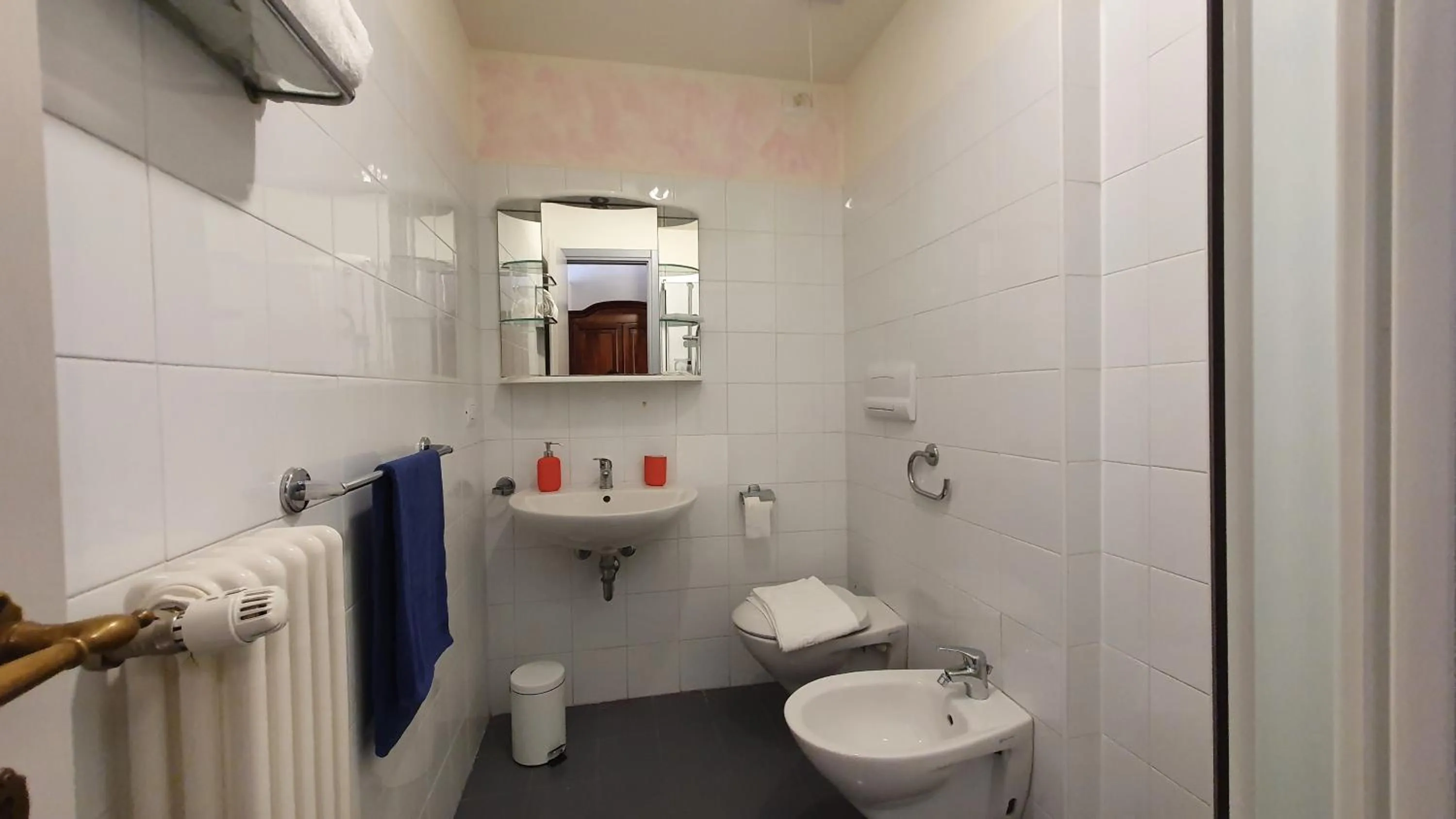 Toilet in Ostello Antica Filanda