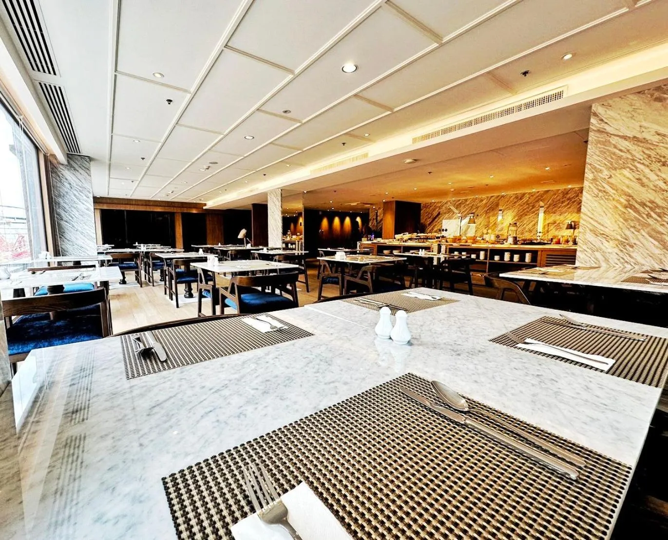 Restaurant/places to eat in Ayathorn Bangkok