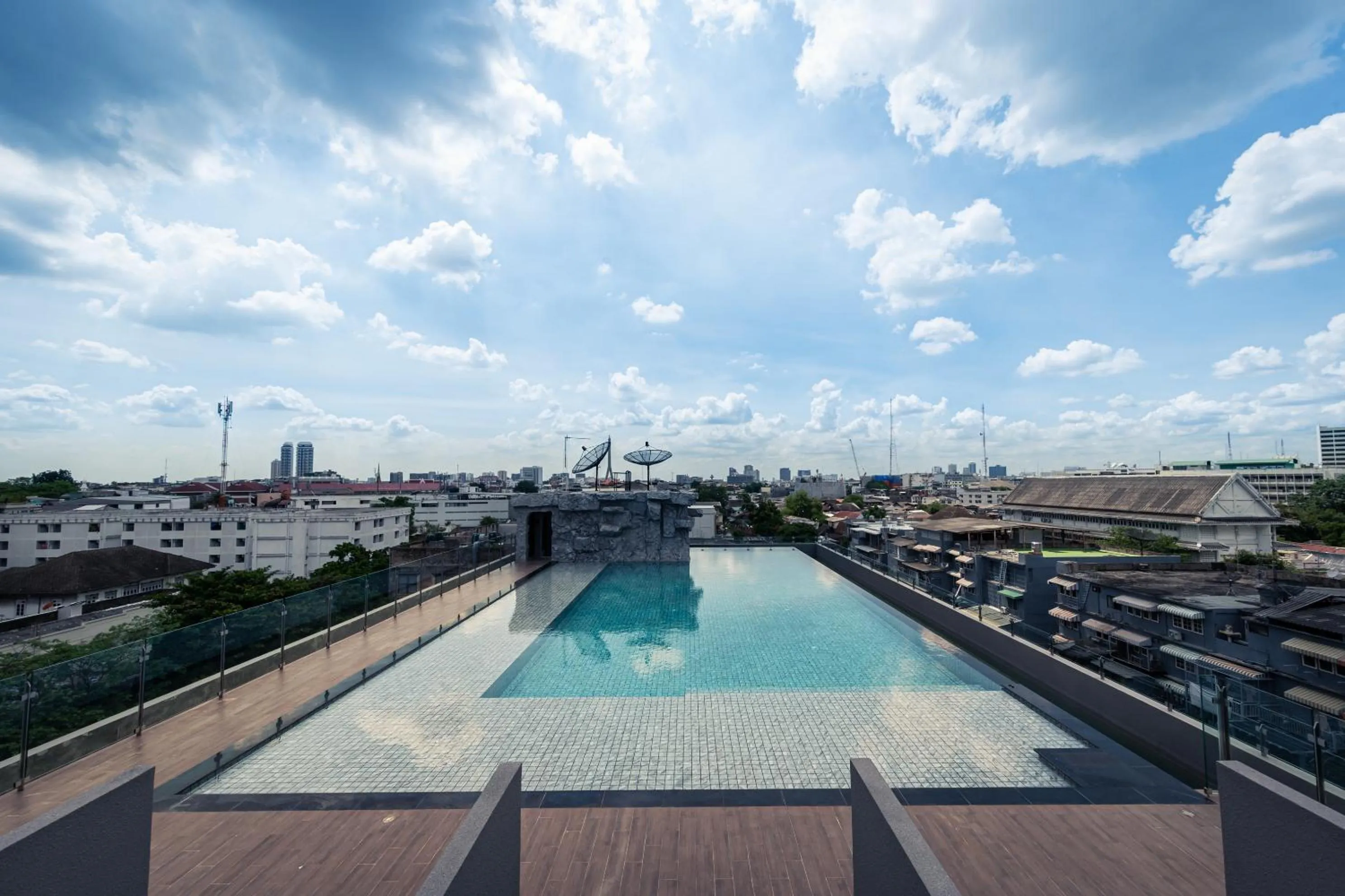 Swimming pool in Ayathorn Bangkok