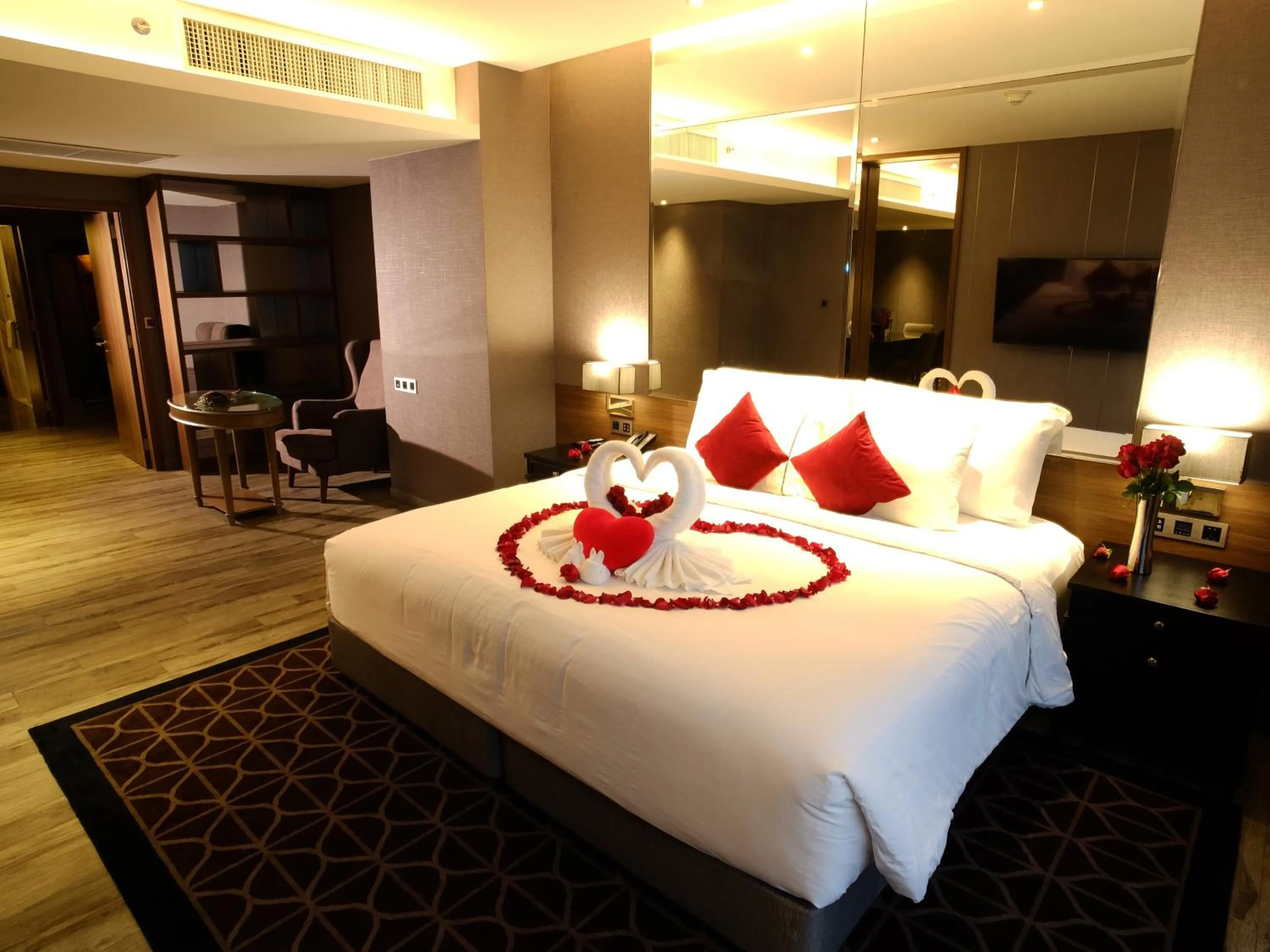 Bedroom, Bed in Ayathorn Bangkok