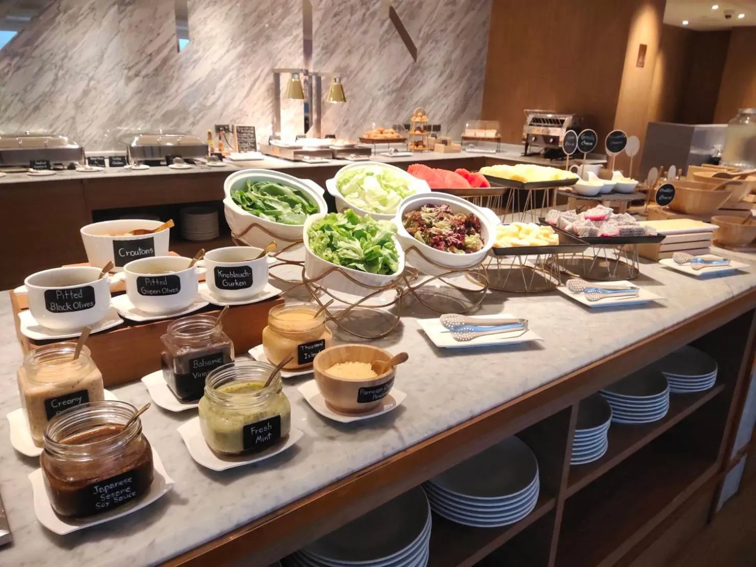 Restaurant/places to eat in Ayathorn Bangkok