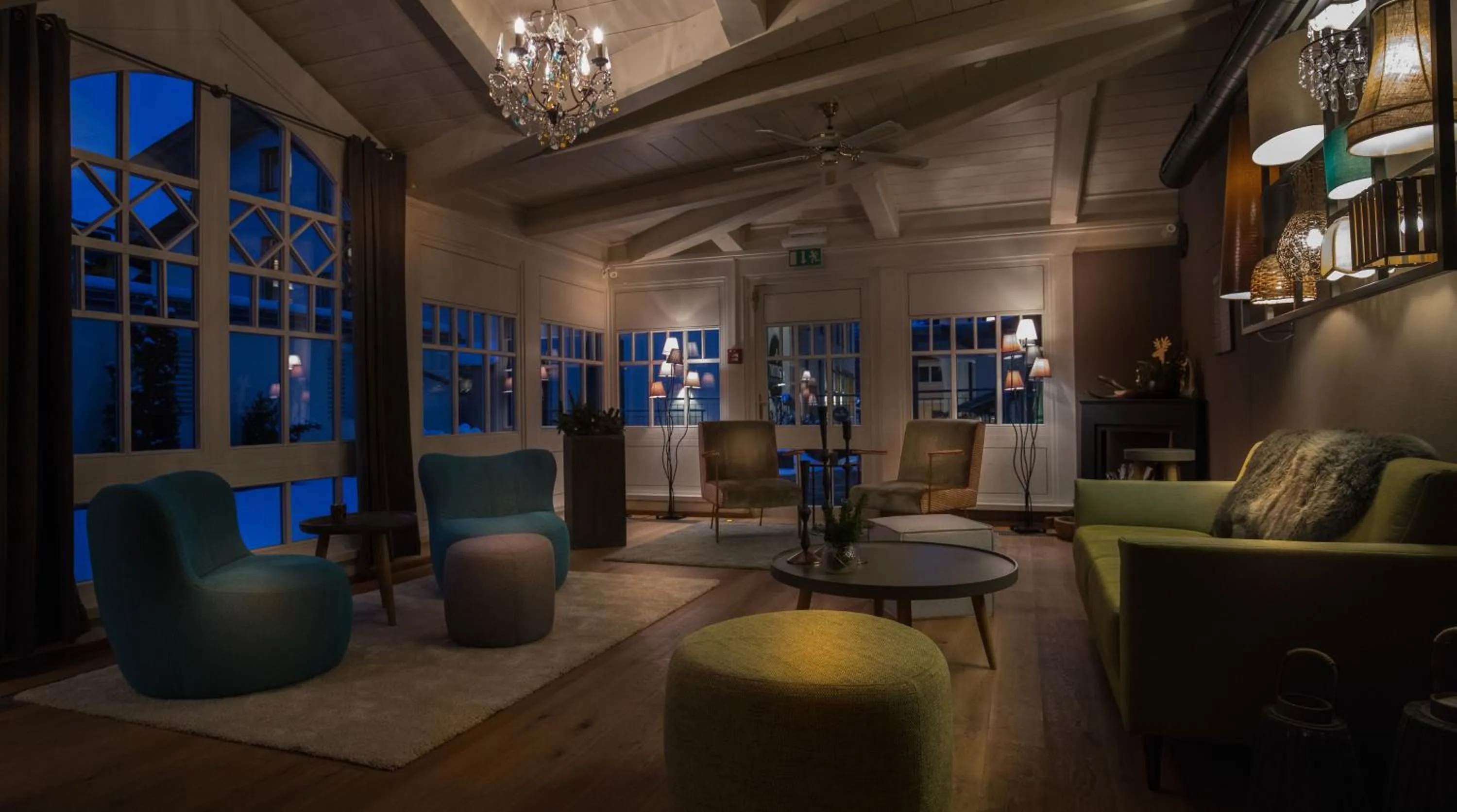 Lounge or bar in HEITZMANN - Hotel & Rooftop