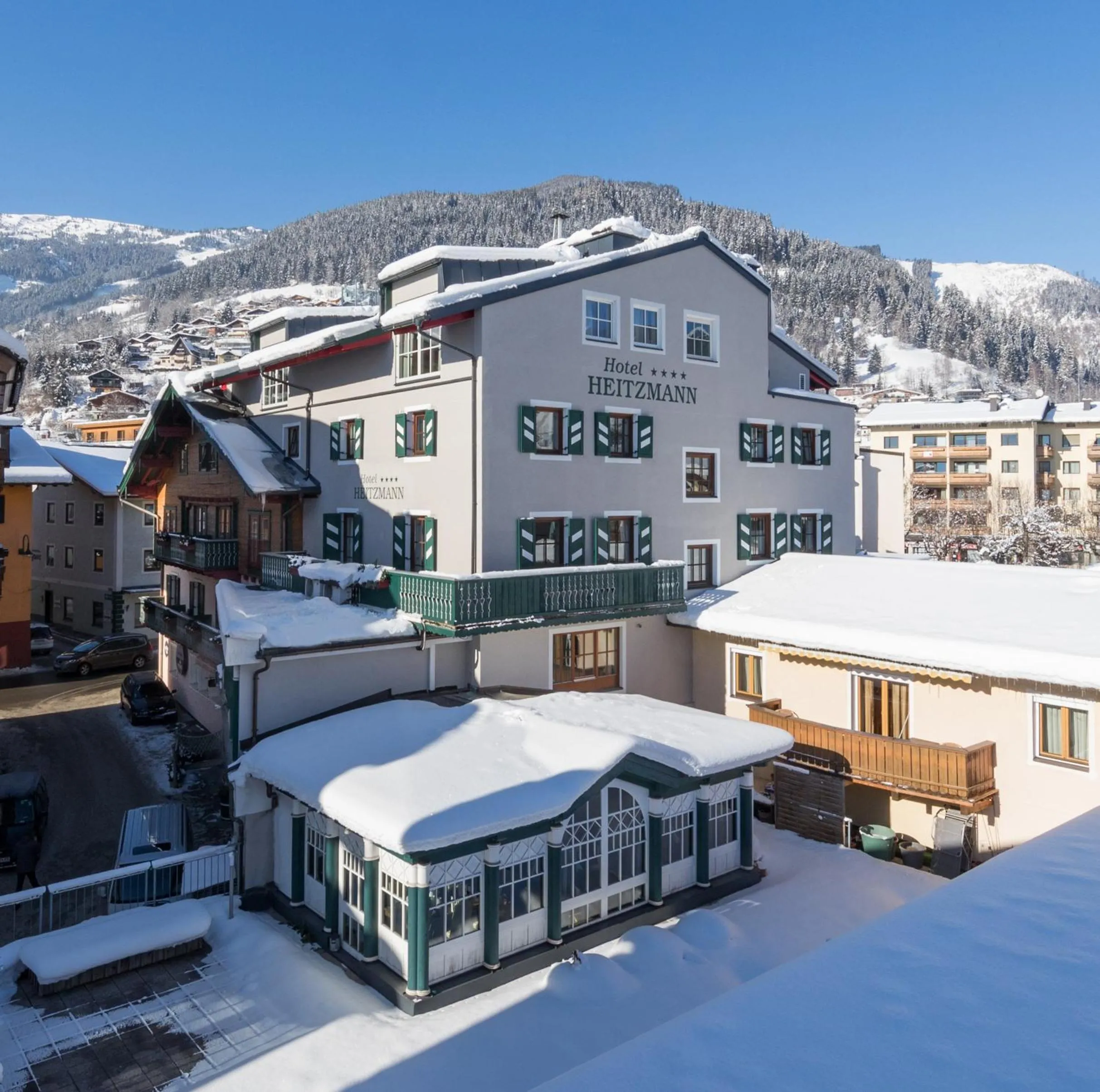 Property building in HEITZMANN - Hotel & Rooftop