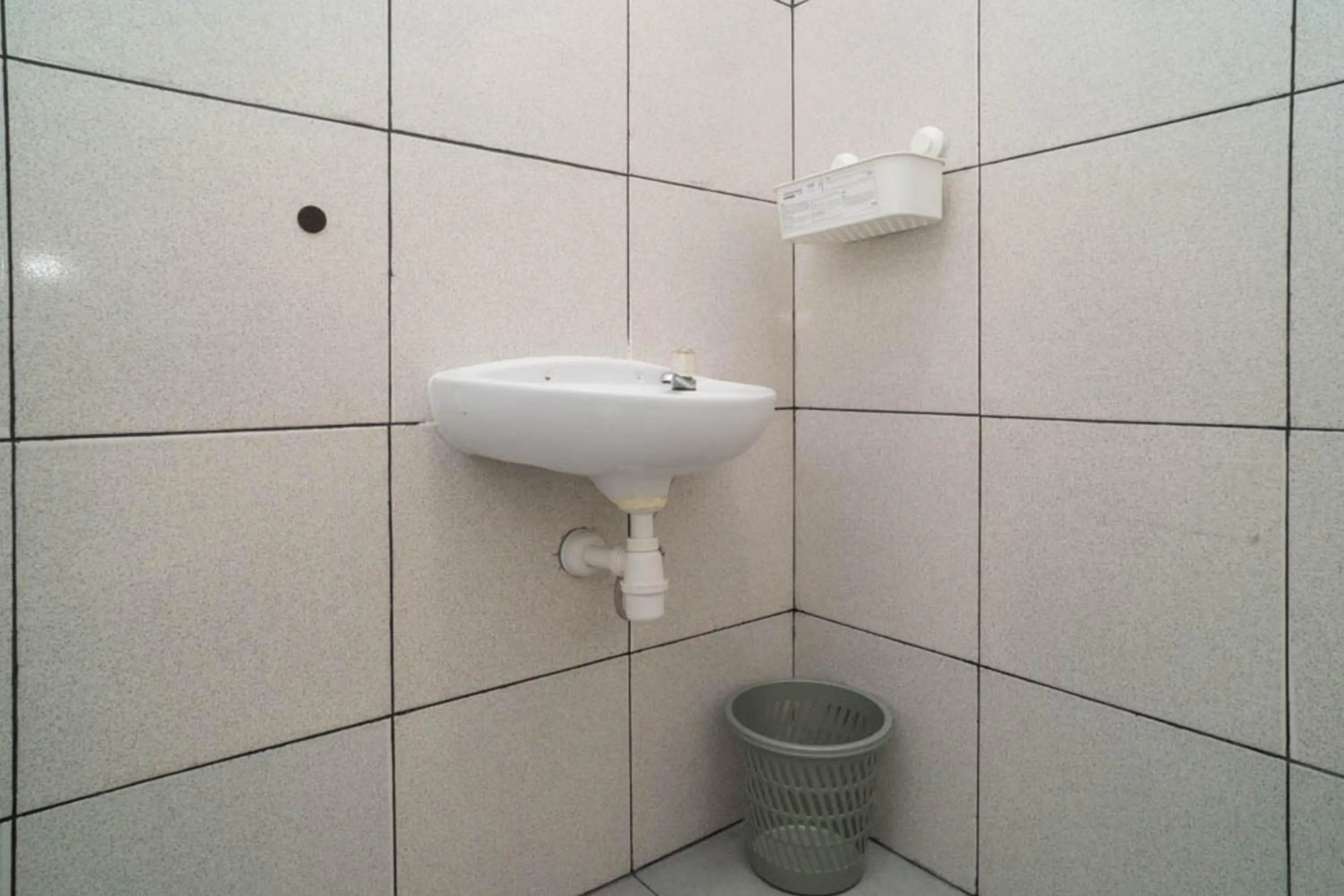 KoolKost near Taman Budaya Sentul