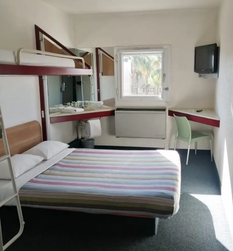 Bed in SUN1 Edenvale