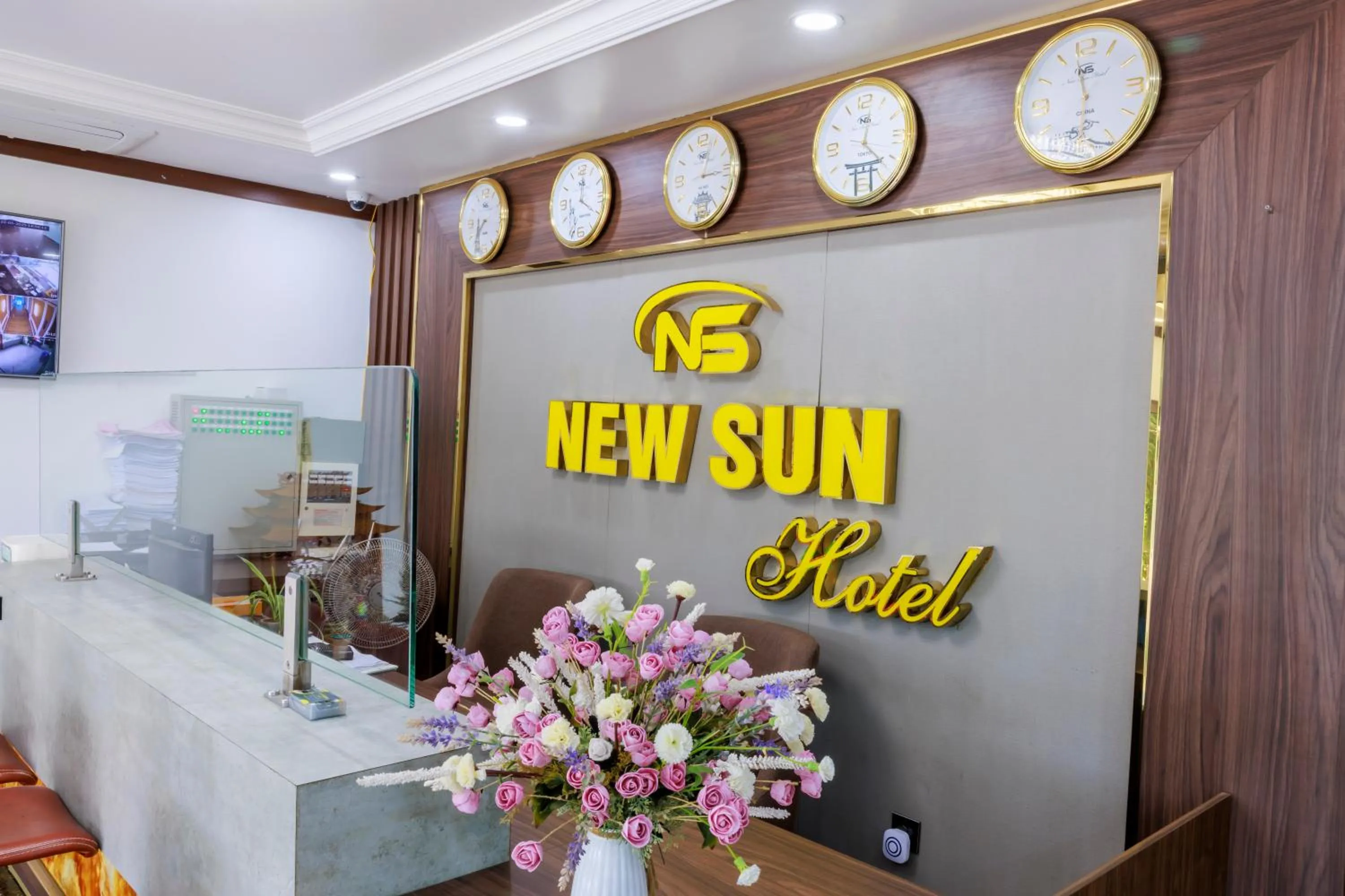 Certificate/Award in New Sun Móng Cái Hotel