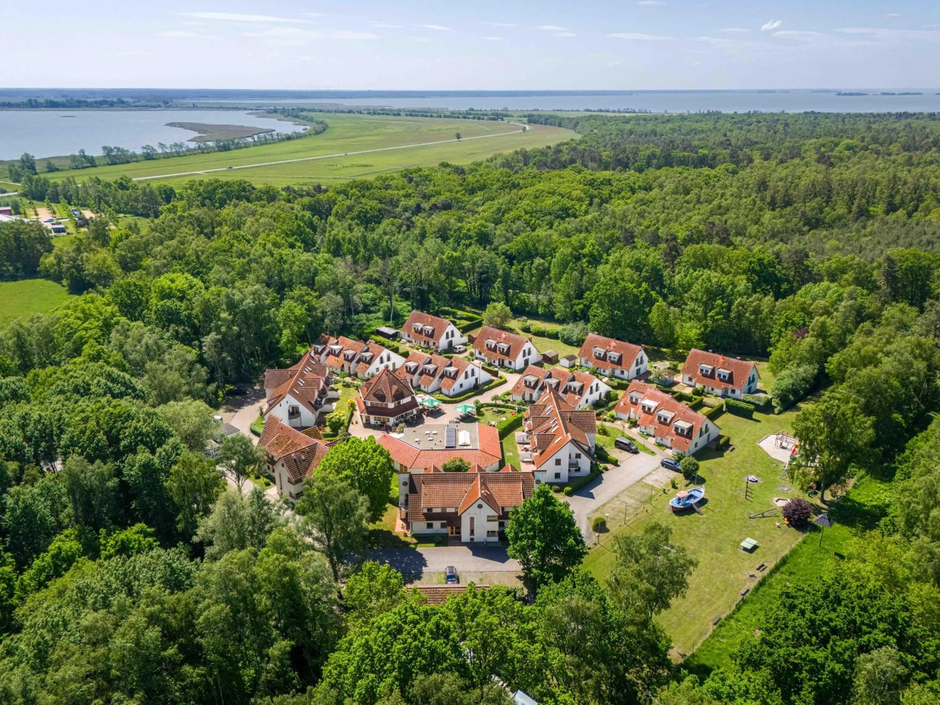 Bird's eye view in Ferienpark Freesenbruch Doppelhaushälfte 12a - Steuerrad