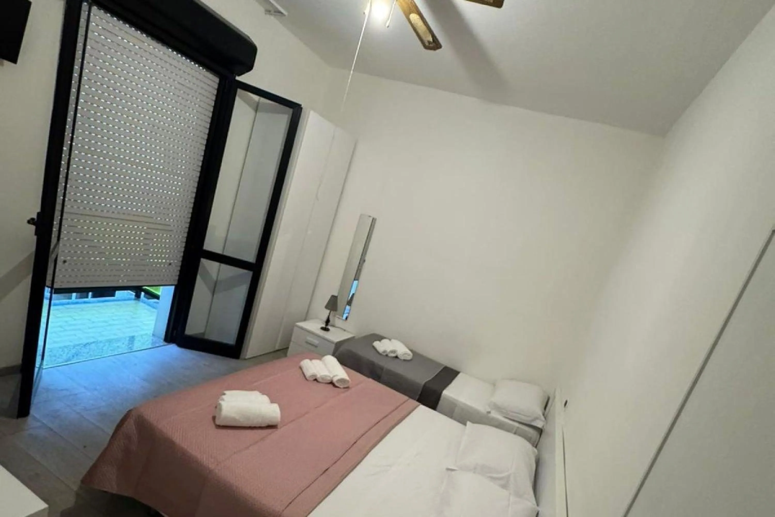 Bedroom, Bed in Hotel Bologna