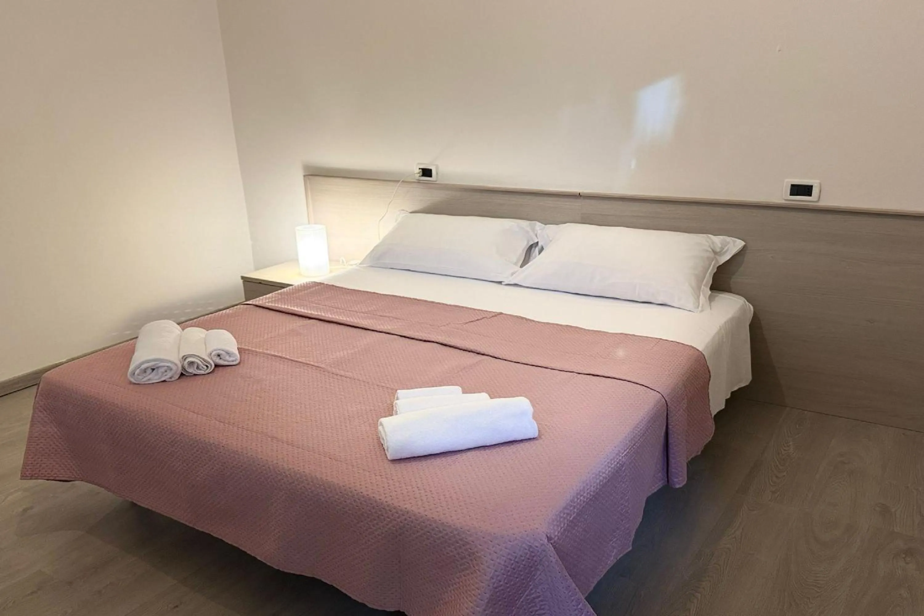 Bedroom, Bed in Hotel Bologna