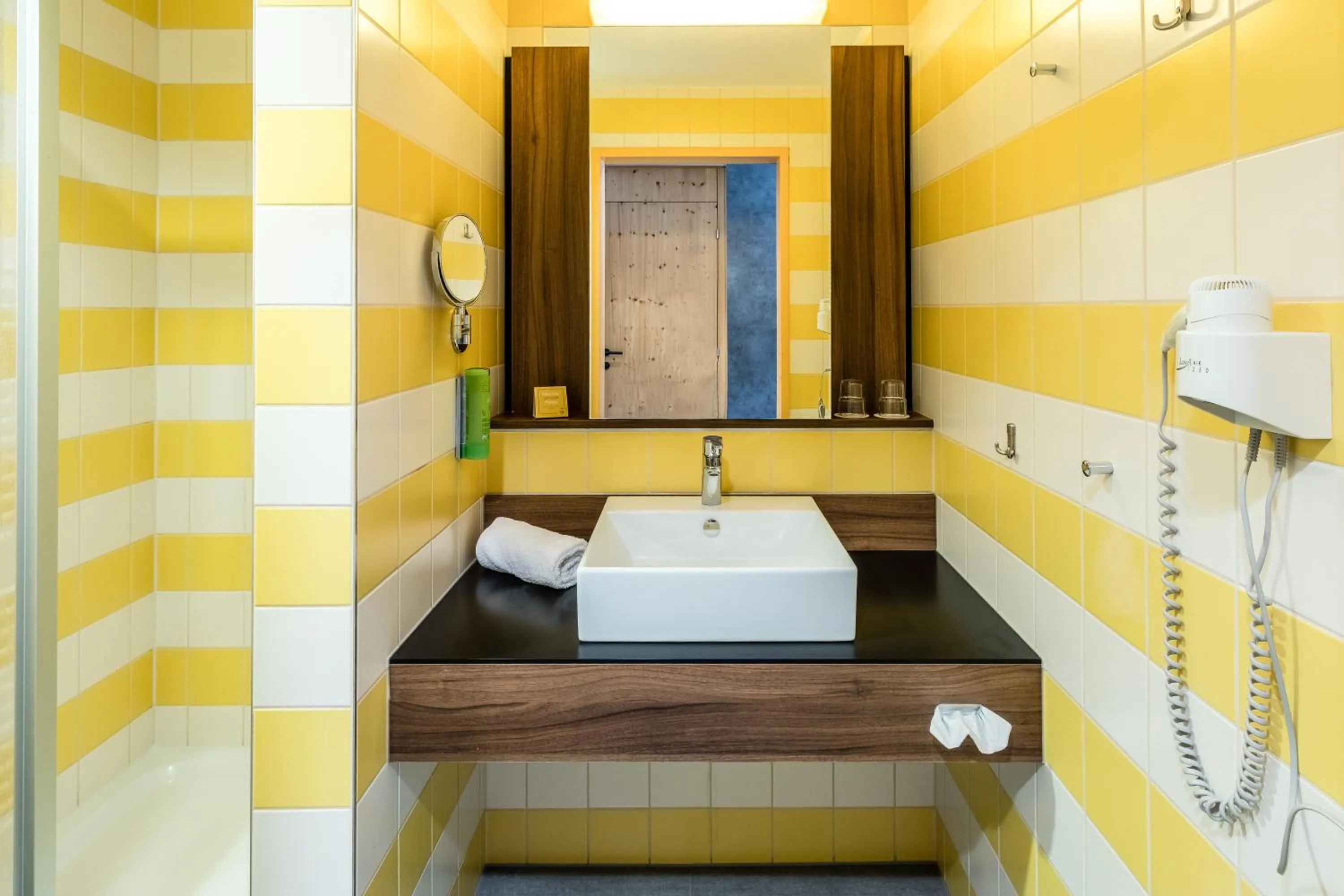 Shower in JUFA Hotel Wipptal