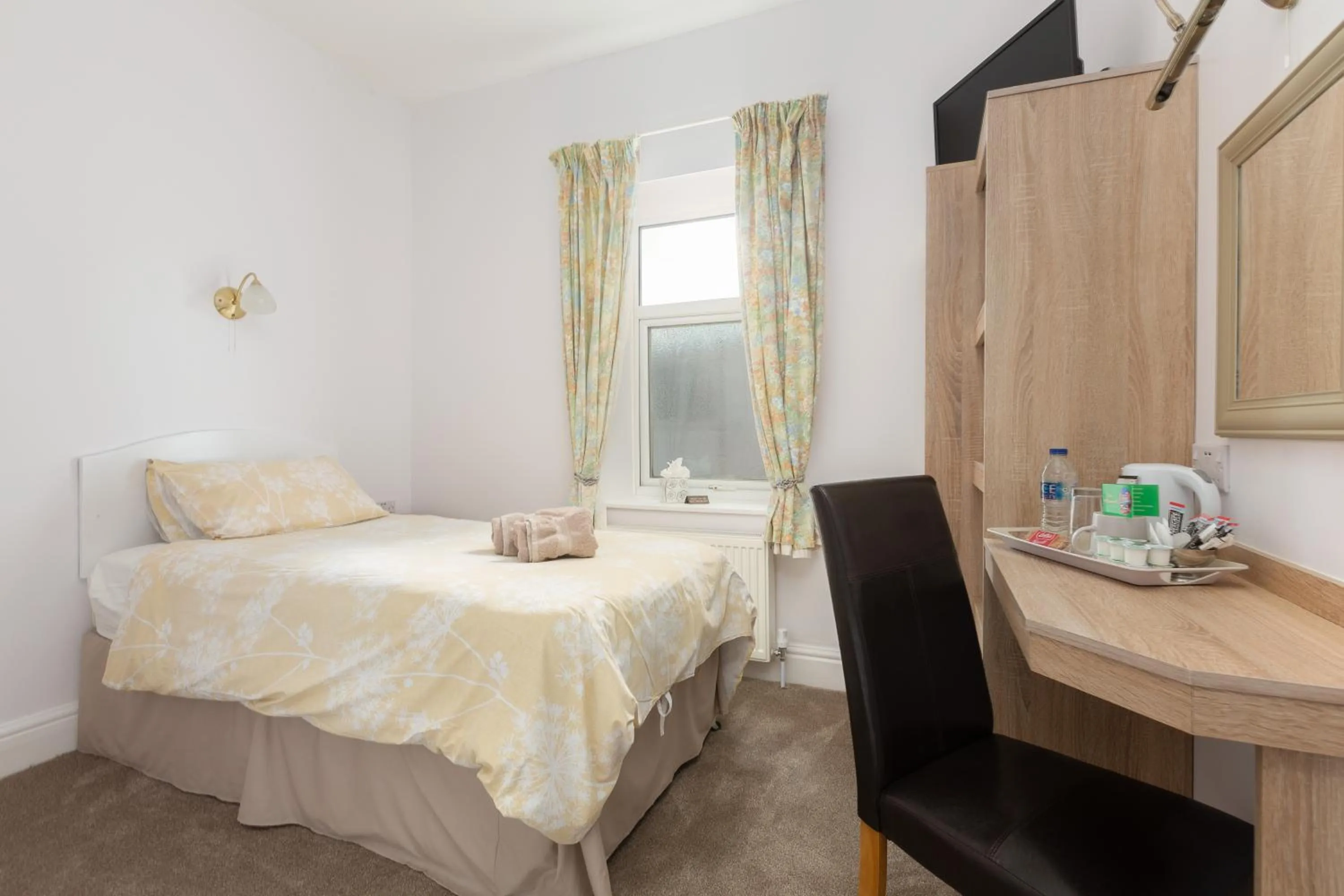 Bed in The Hollingworth