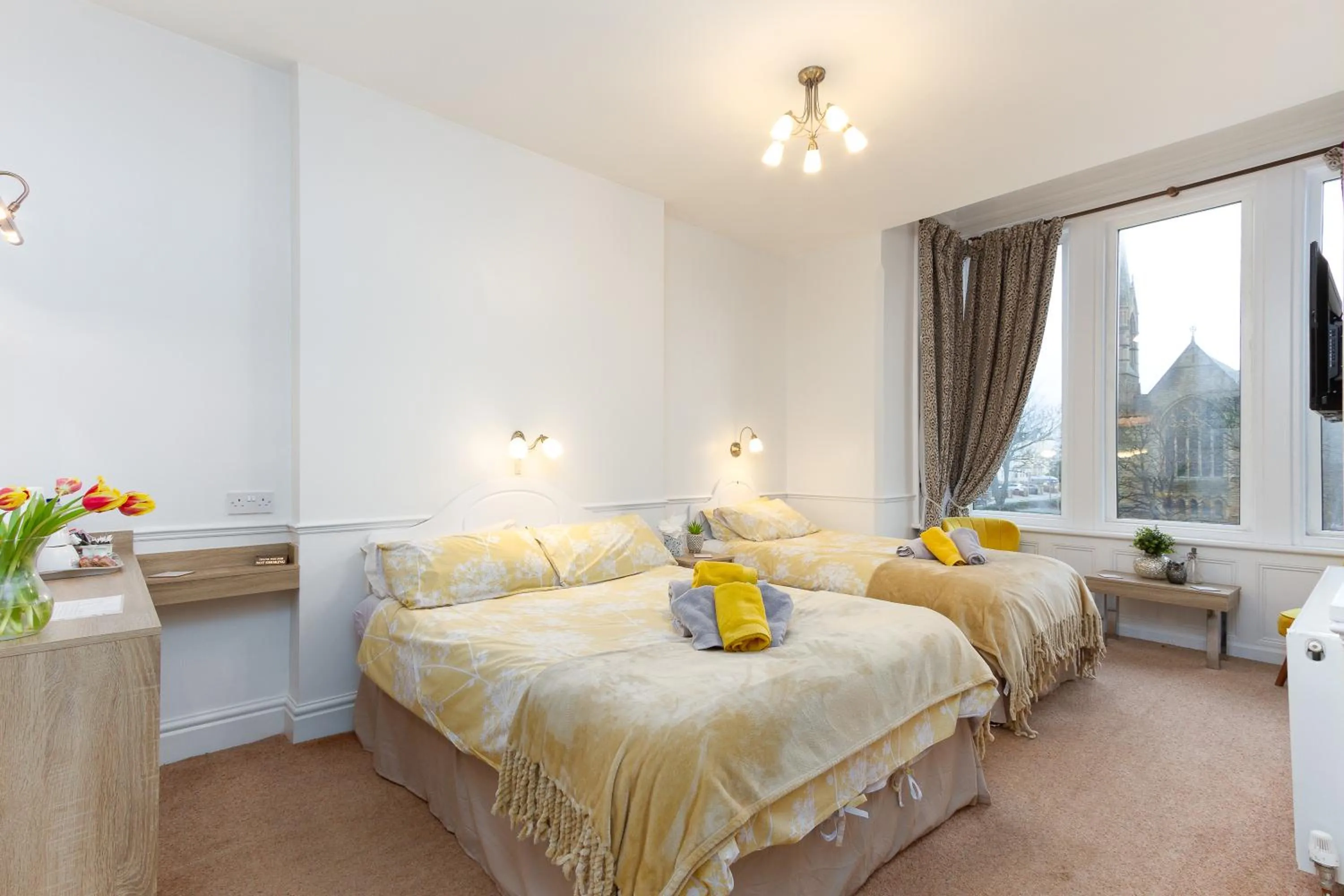 Bed in The Hollingworth