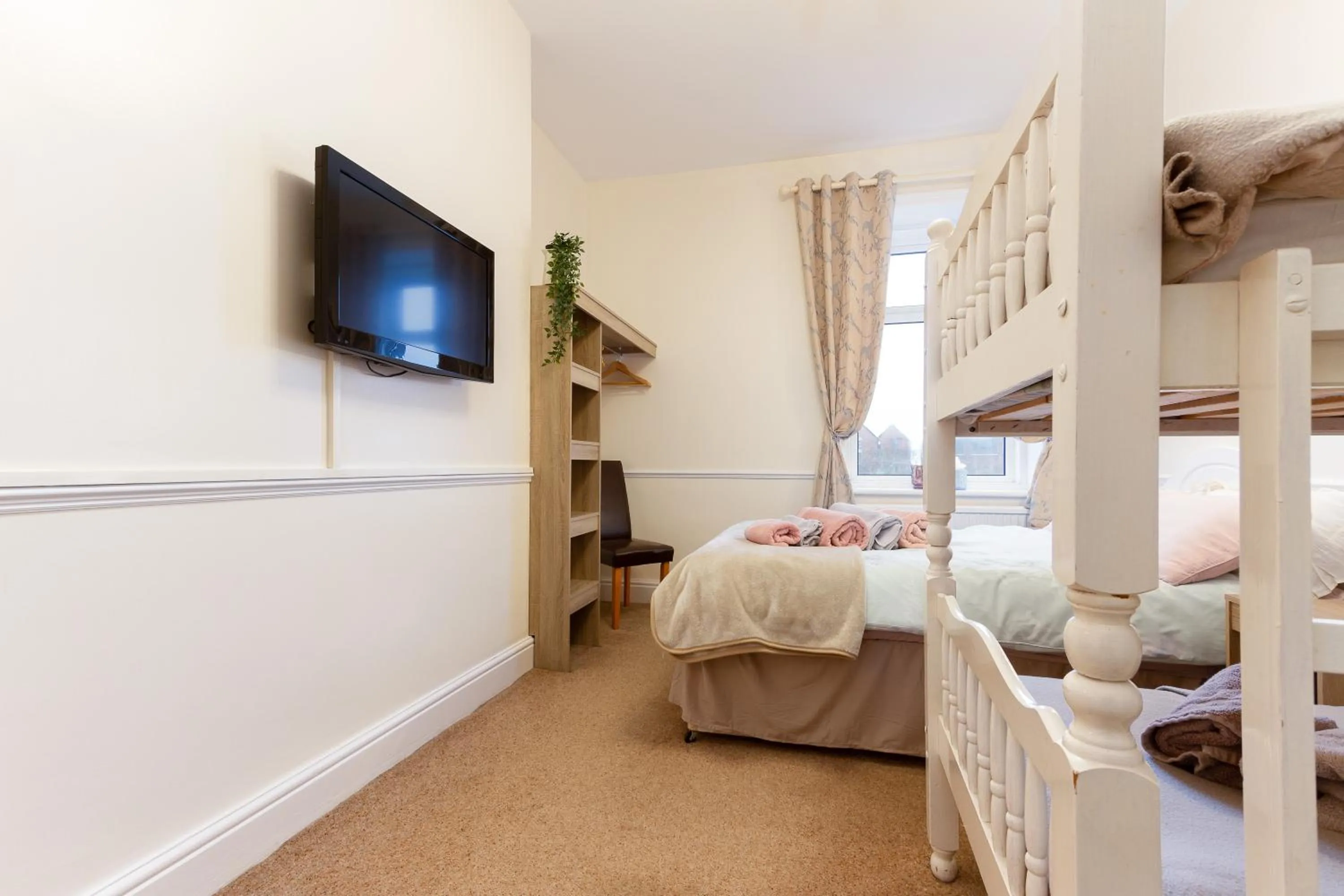 Bed in The Hollingworth