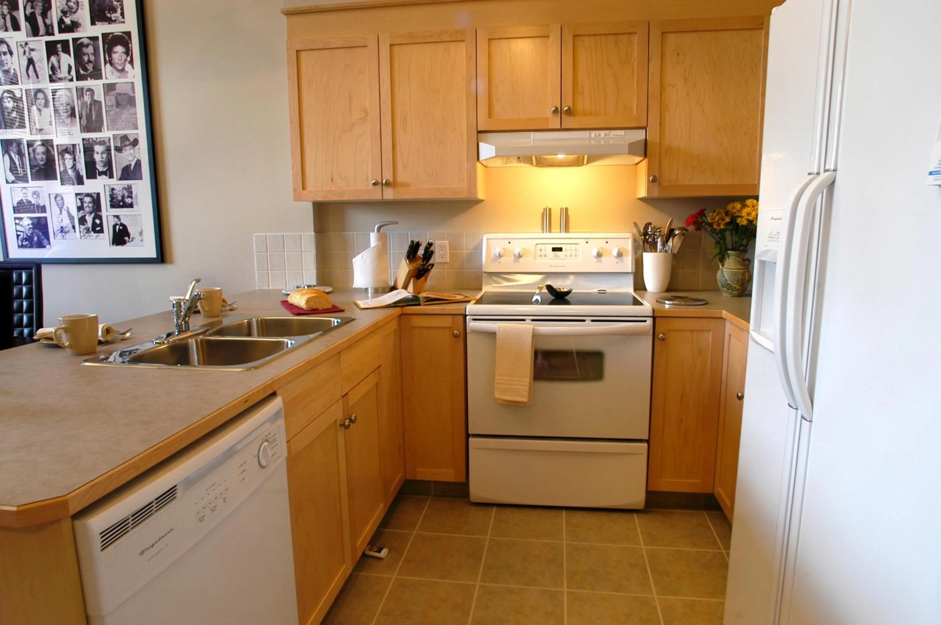 Kitchen or kitchenette in Apartment 411, Antique Heritage