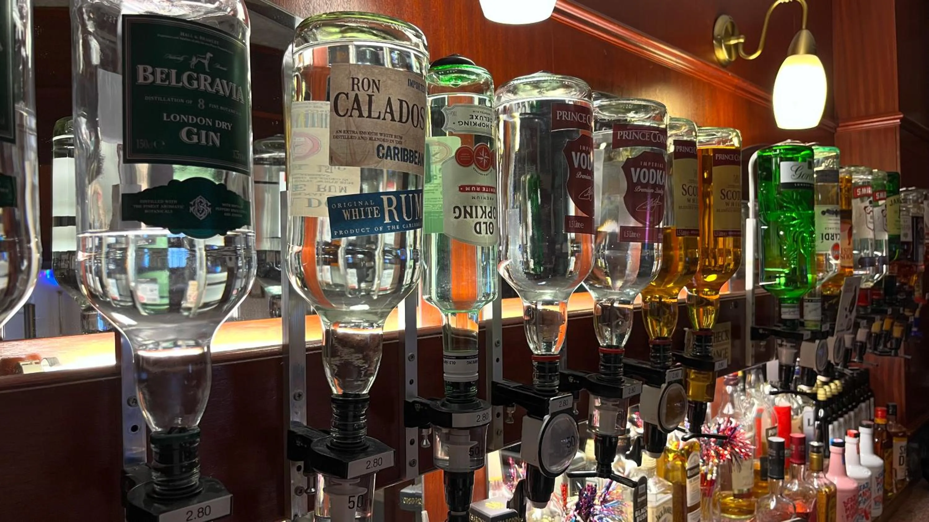 Lounge or bar in Sutcliffe Hotel