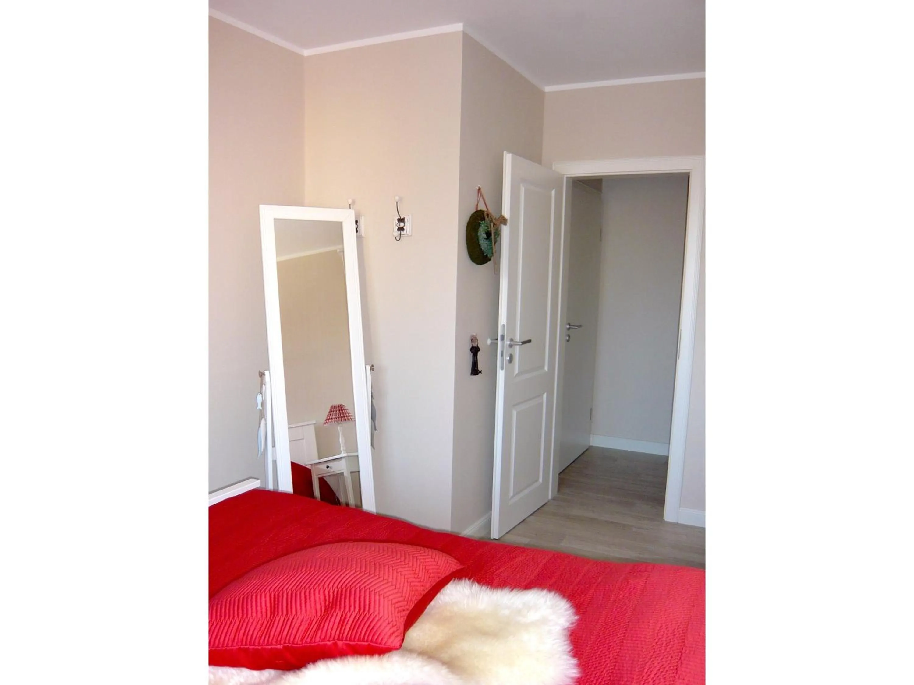 Bedroom, Bed in Neue Reihe 28 - Wohnung Kleine Auszeit