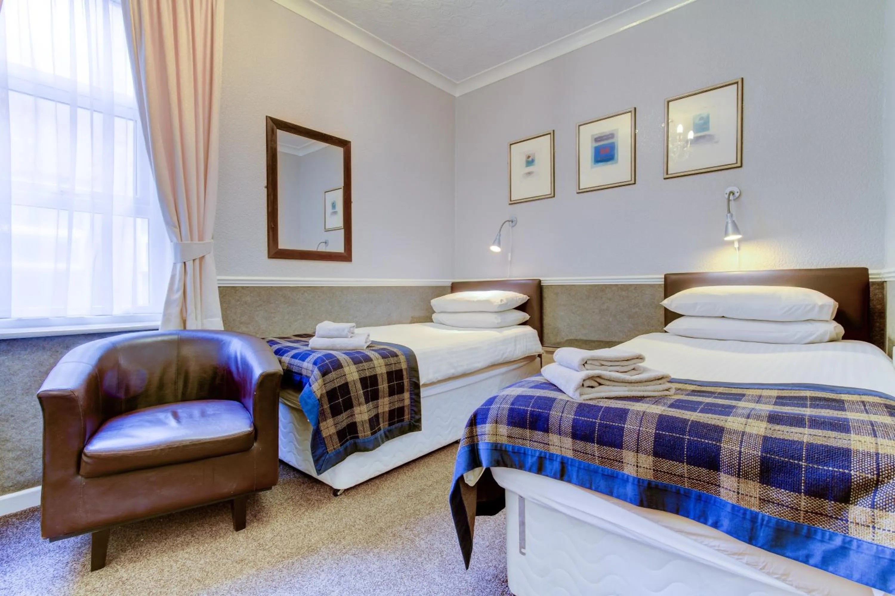 Photo of the whole room, Bed in New Brooklyn