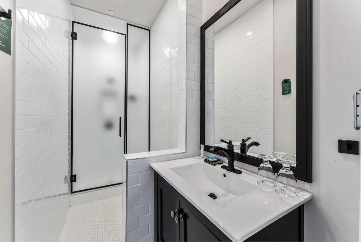 Bathroom in The Inn on Officers' Garden