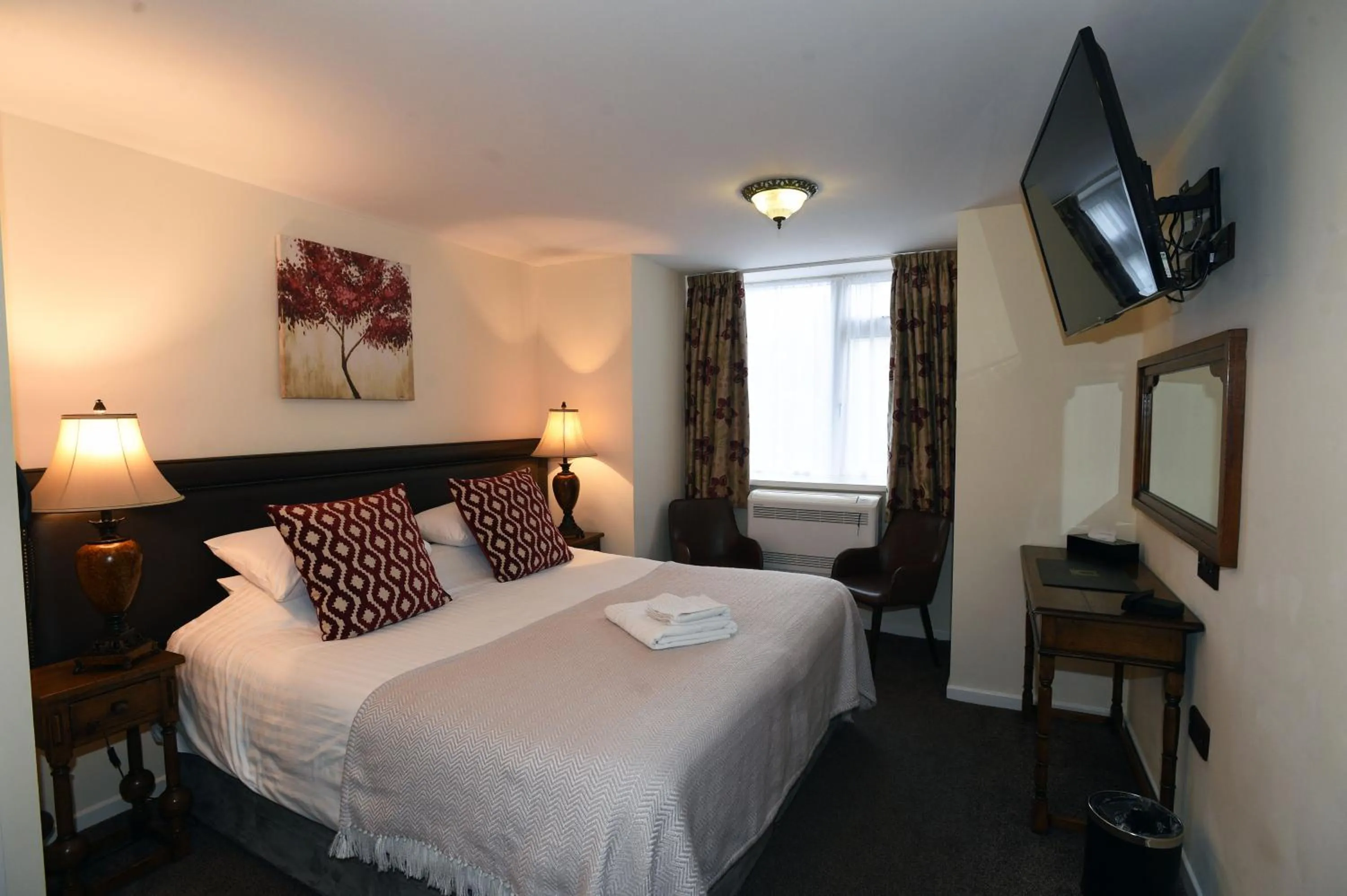 Bedroom in Ty Dre Town House