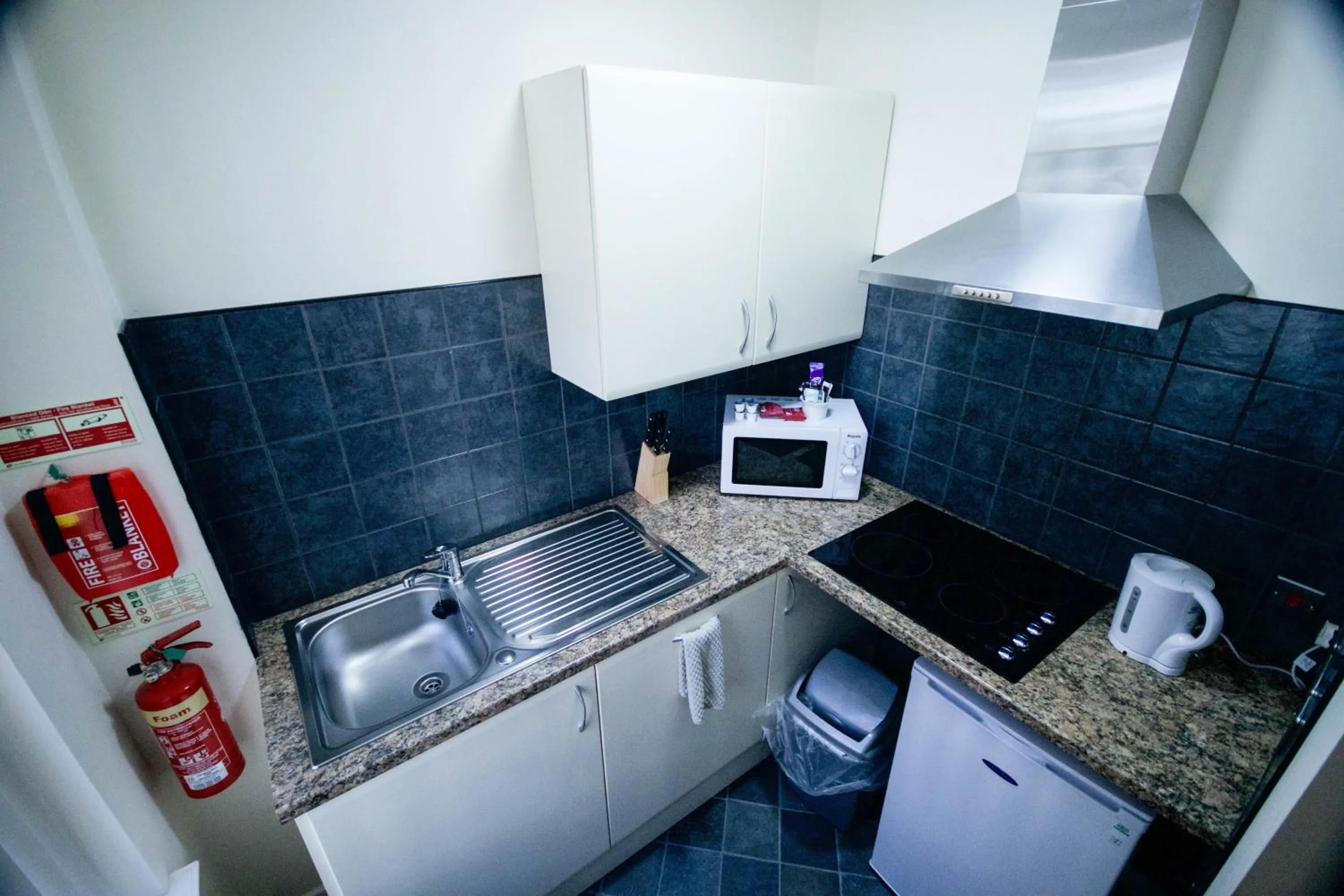 Kitchen or kitchenette in Ty Dre Town House