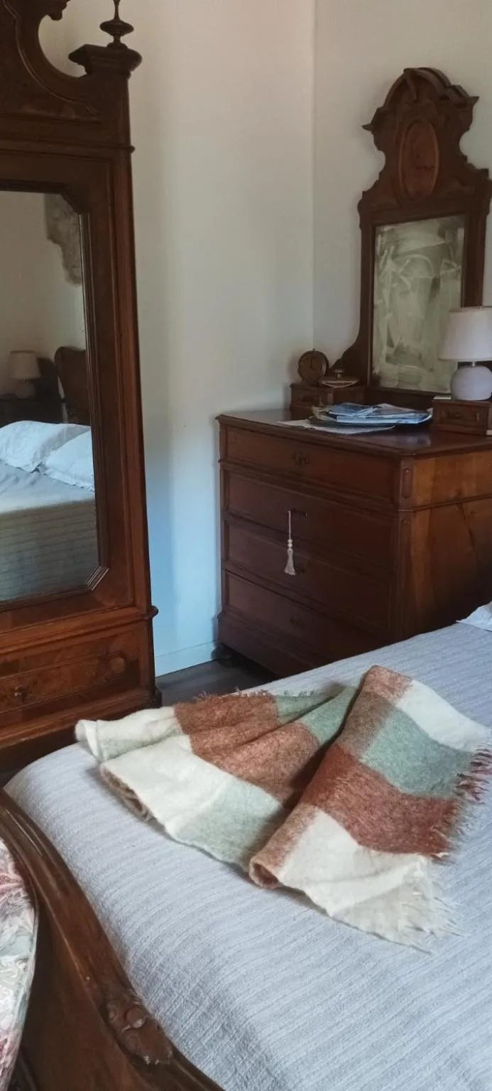 Bedroom, Bed in B&B La Corte del Segrino