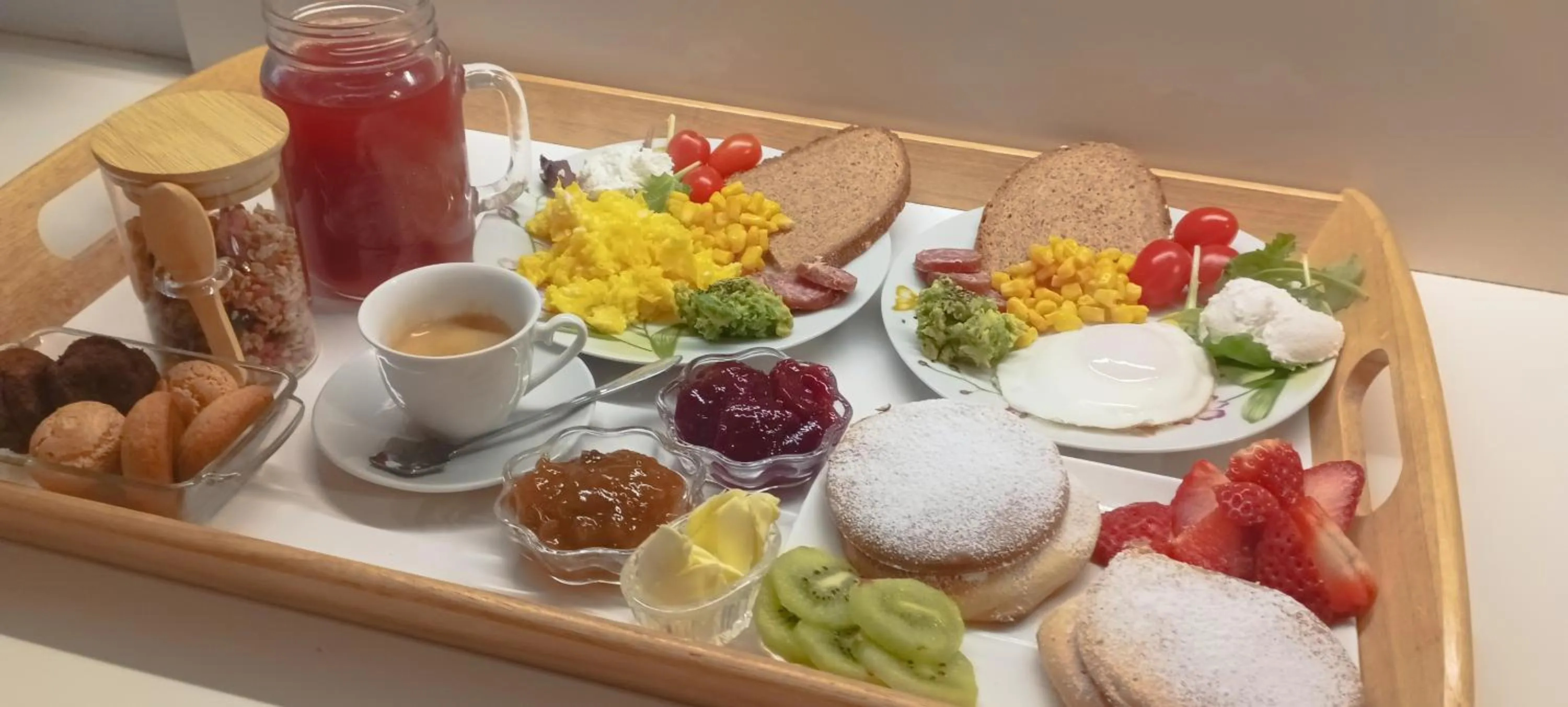 Food and drinks in B&B La Corte del Segrino