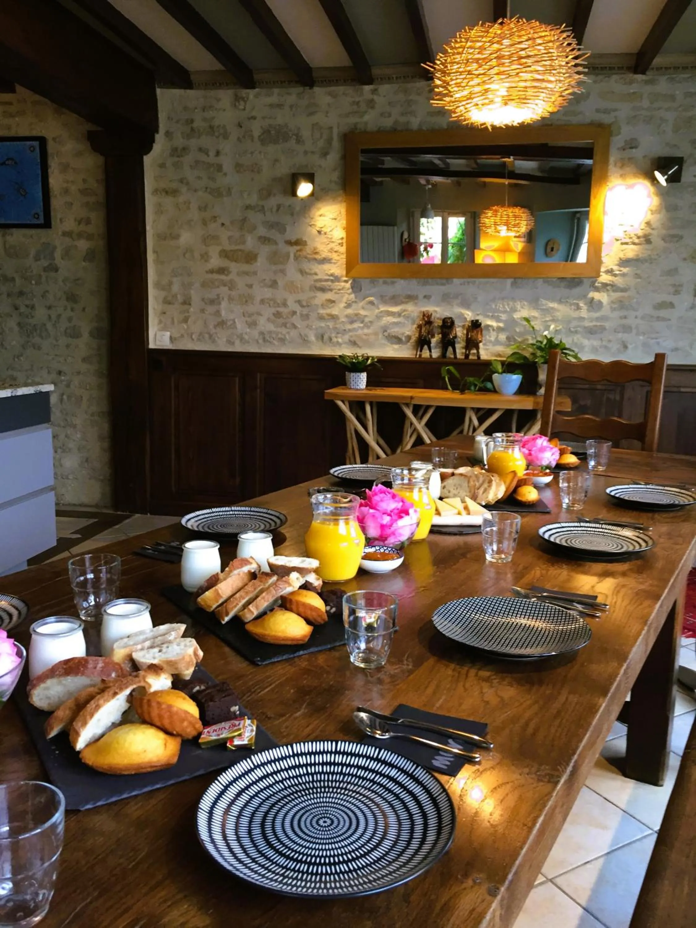 Heritage stone house BnB with Gourmet Breakfast - Chambres d'hôtes de charme entre Bayeux et les plages du débarquement