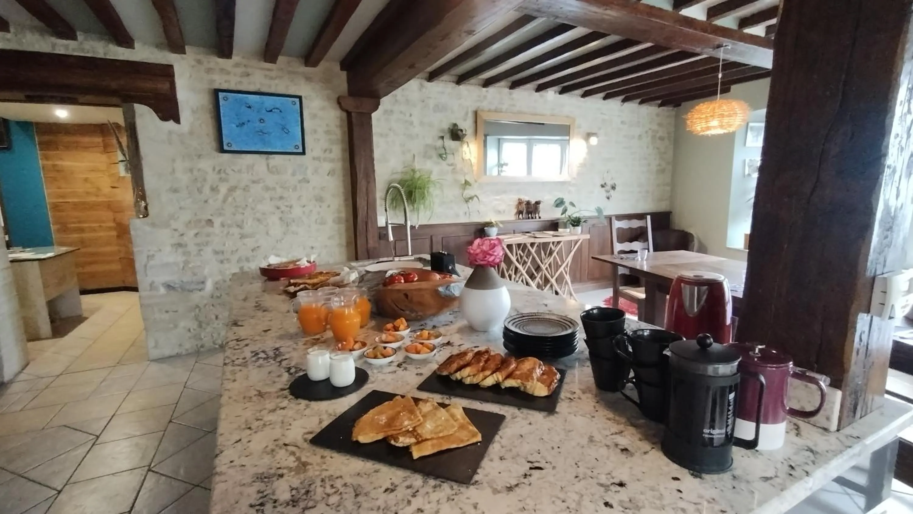 Heritage stone house BnB with Gourmet Breakfast - Chambres d'hôtes de charme entre Bayeux et les plages du débarquement