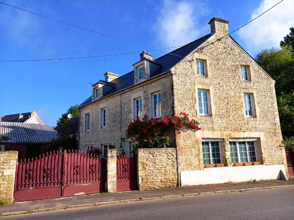 Heritage stone house BnB with Gourmet Breakfast - Chambres d'hôtes de charme entre Bayeux et les plages du débarquement