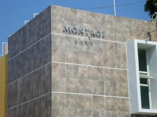 Hotel Montroi City