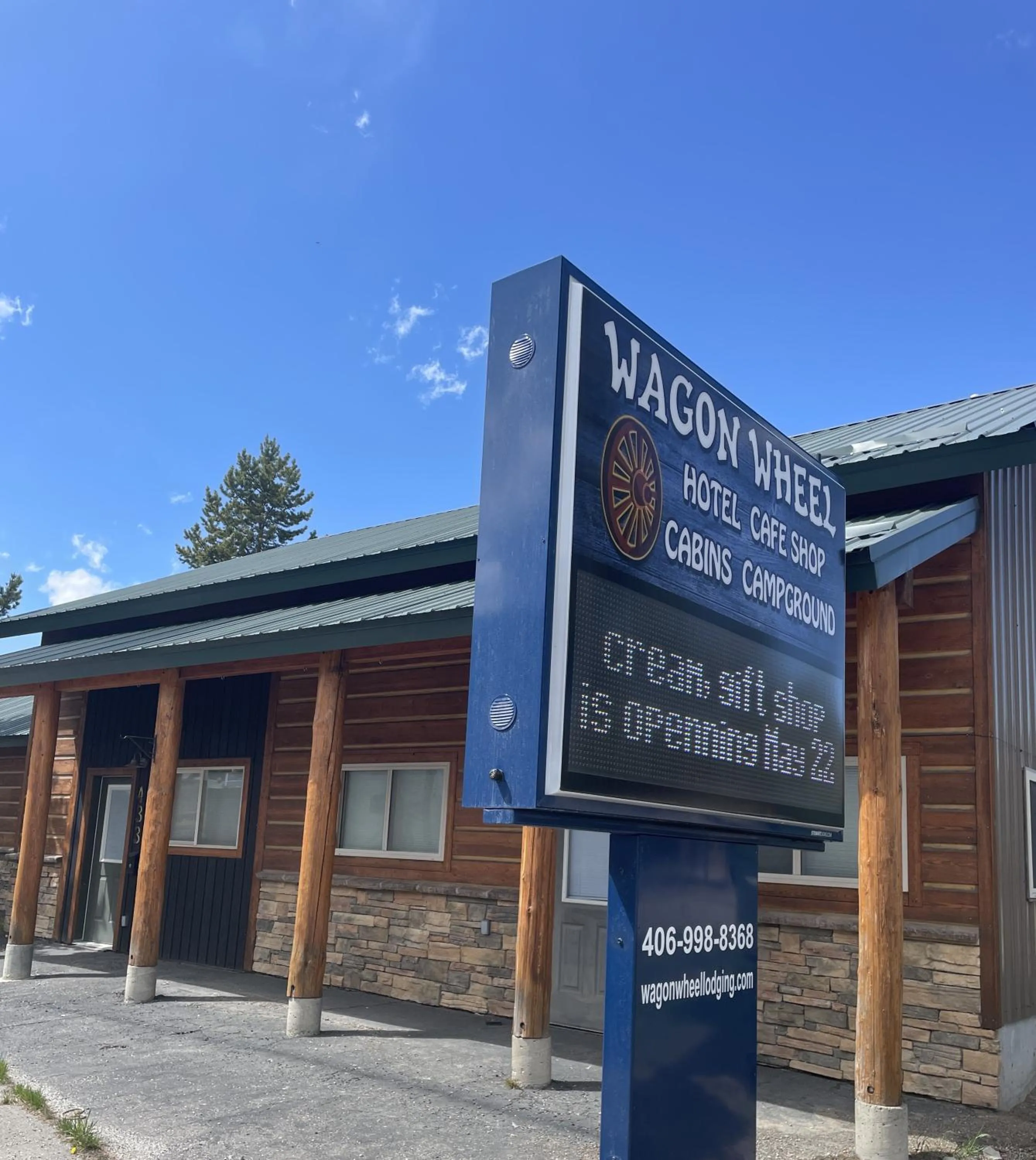 Property building in Wagon Wheel Hotel