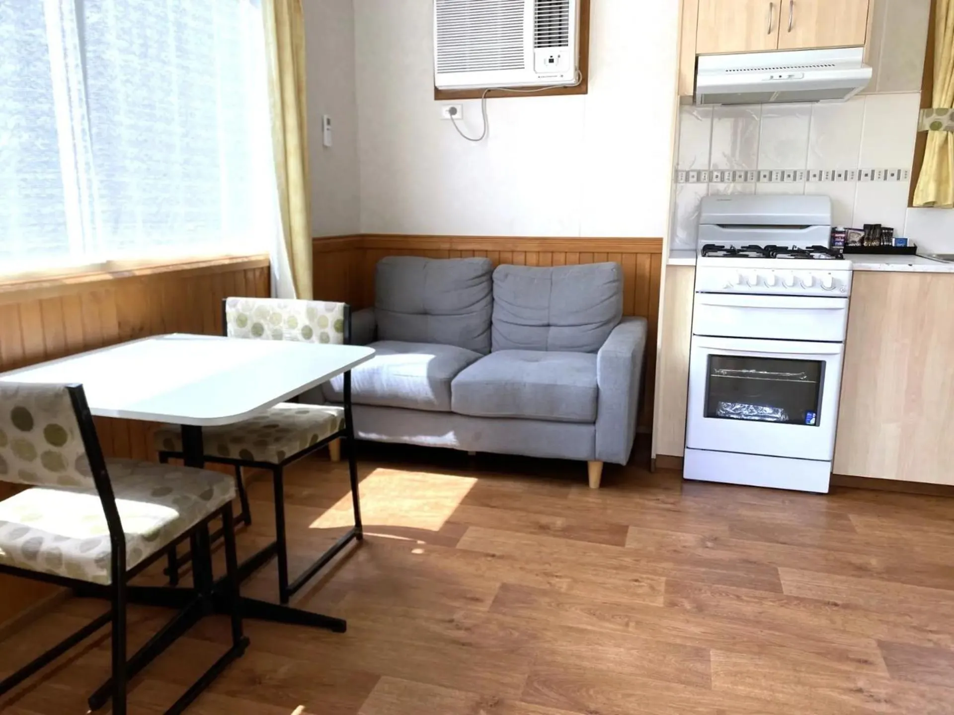 Kitchen or kitchenette in Geelong Holiday Park