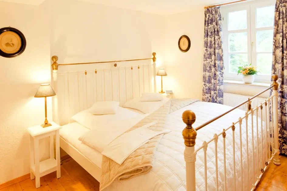 Bed in Romantik Hotel Landhaus Bärenmühle
