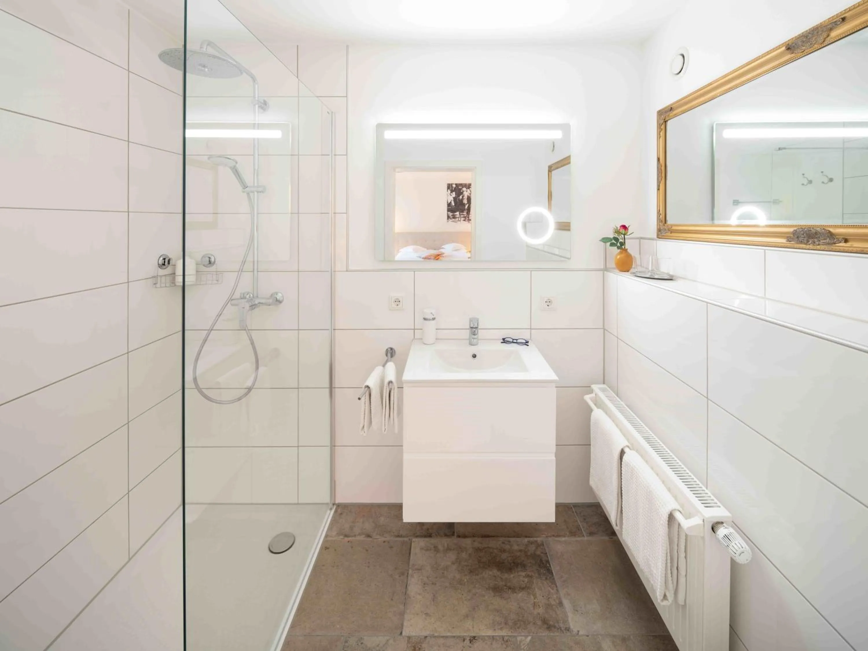 Shower in Romantik Hotel Landhaus Bärenmühle