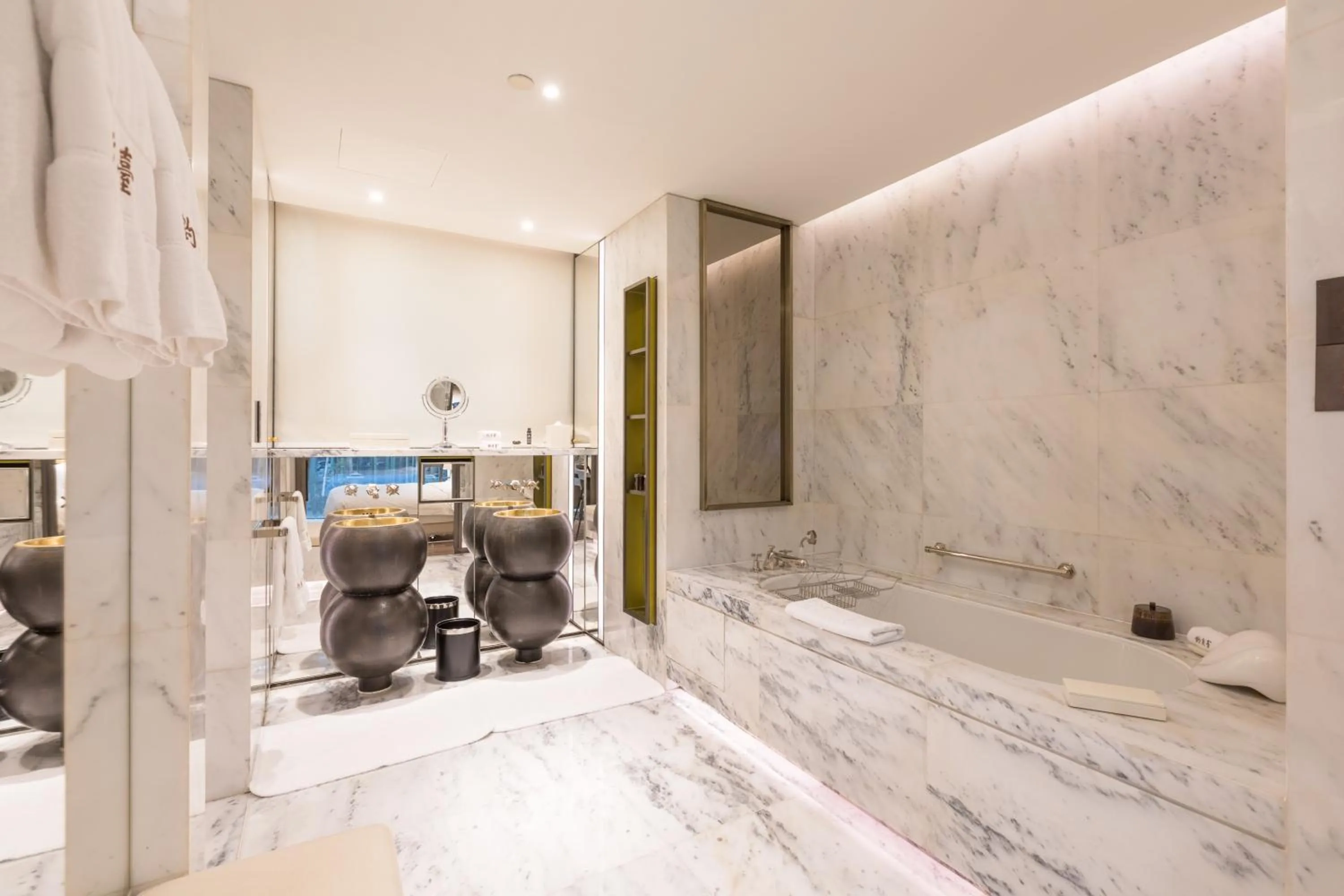 Shower in Diaoyutai Boutique Hotel Chengdu